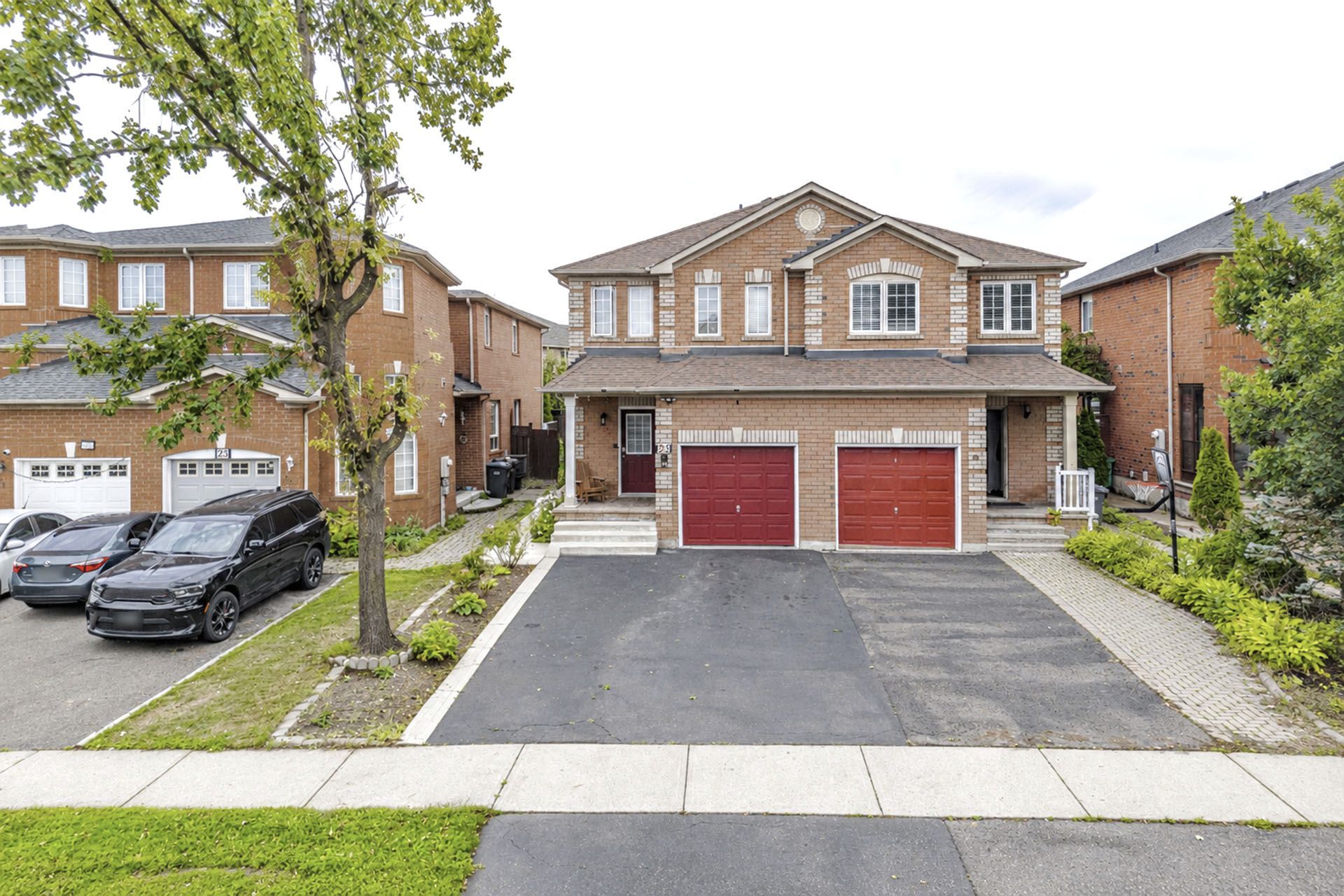 25 Lake Louise Drive, Brampton, On L6x 4w5