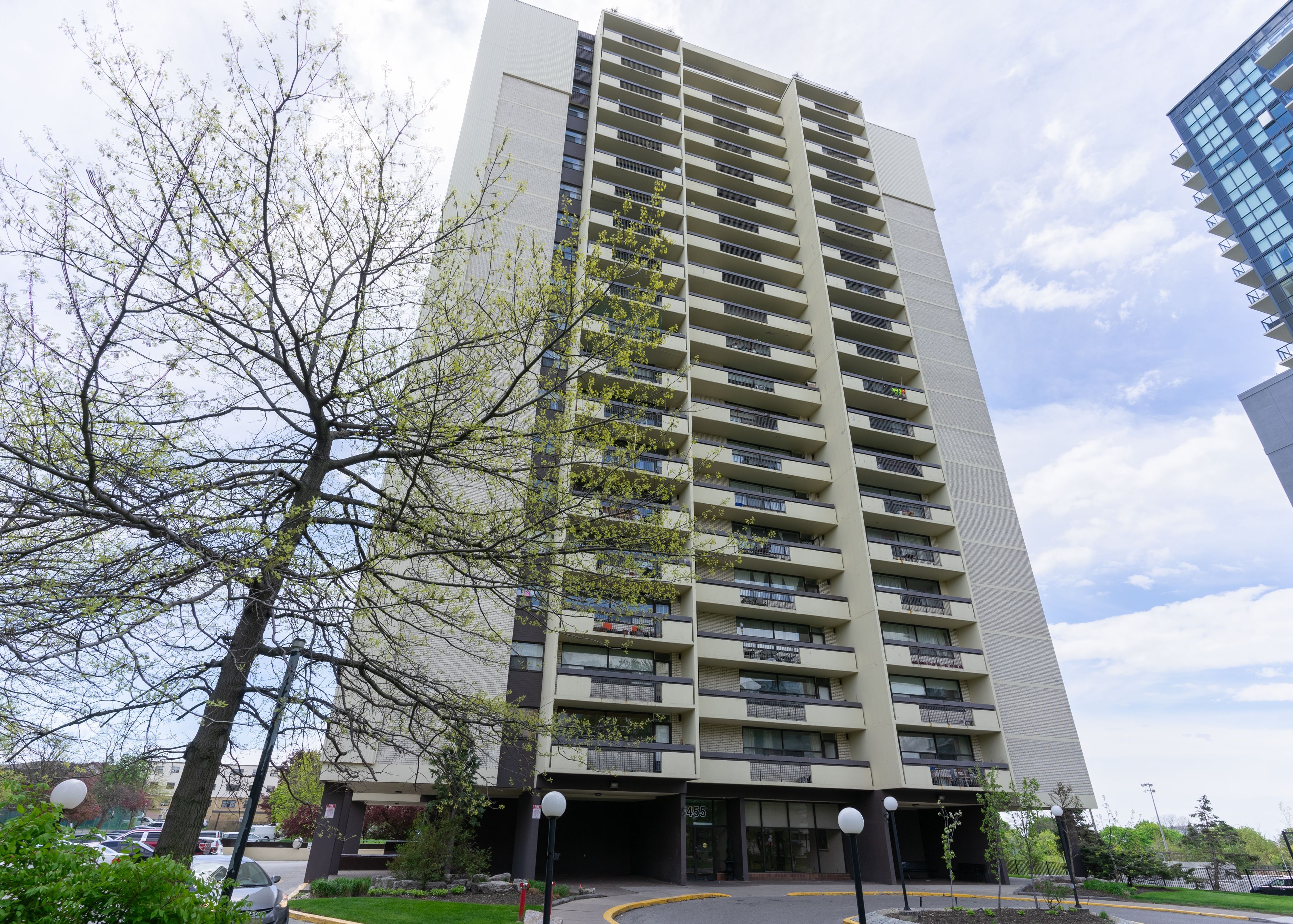 1455 Lawrence Avenue W 305, Toronto, On M6l 1b1