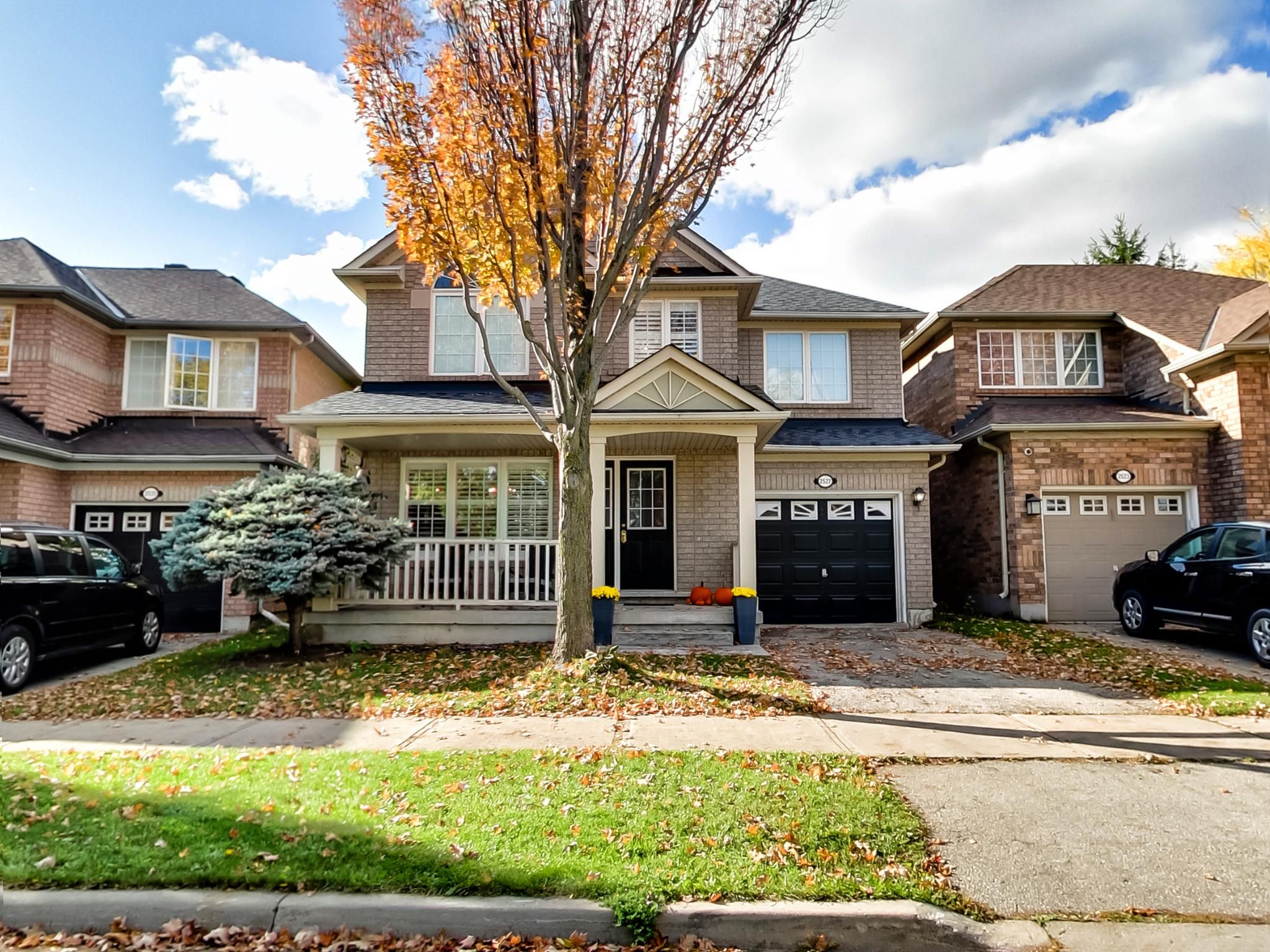 2527 Nettlecreek Crescent, Oakville, On L6m 4c1