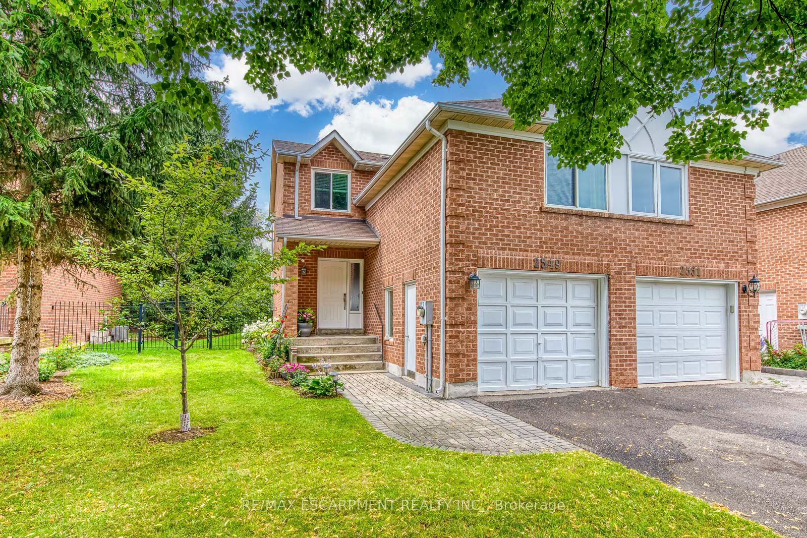 2549 Addingham Crescent, Oakville, On L6j 7k7