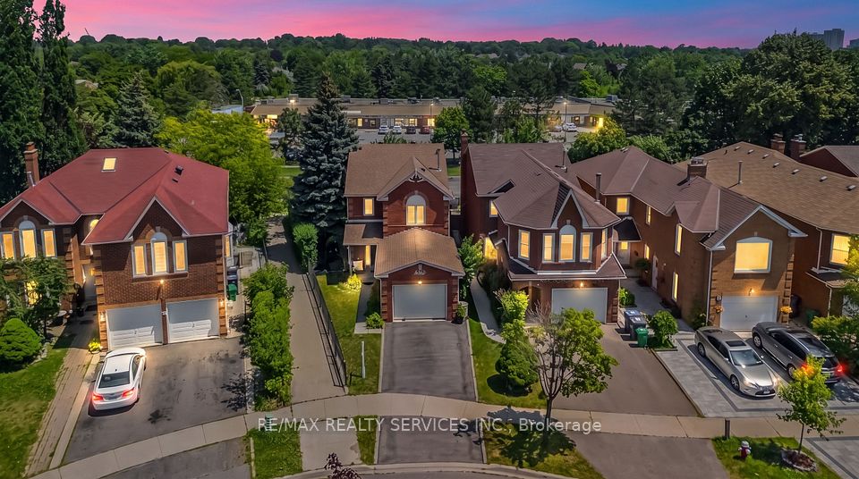 76 Leeward Drive, Brampton, On L6s 5v8