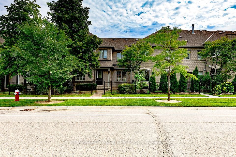 450 Bristol Road E 25, Mississauga, On L4z 3y3
