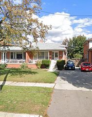 Lower 3271 Marlene Court, Mississauga, On L4x 2n6
