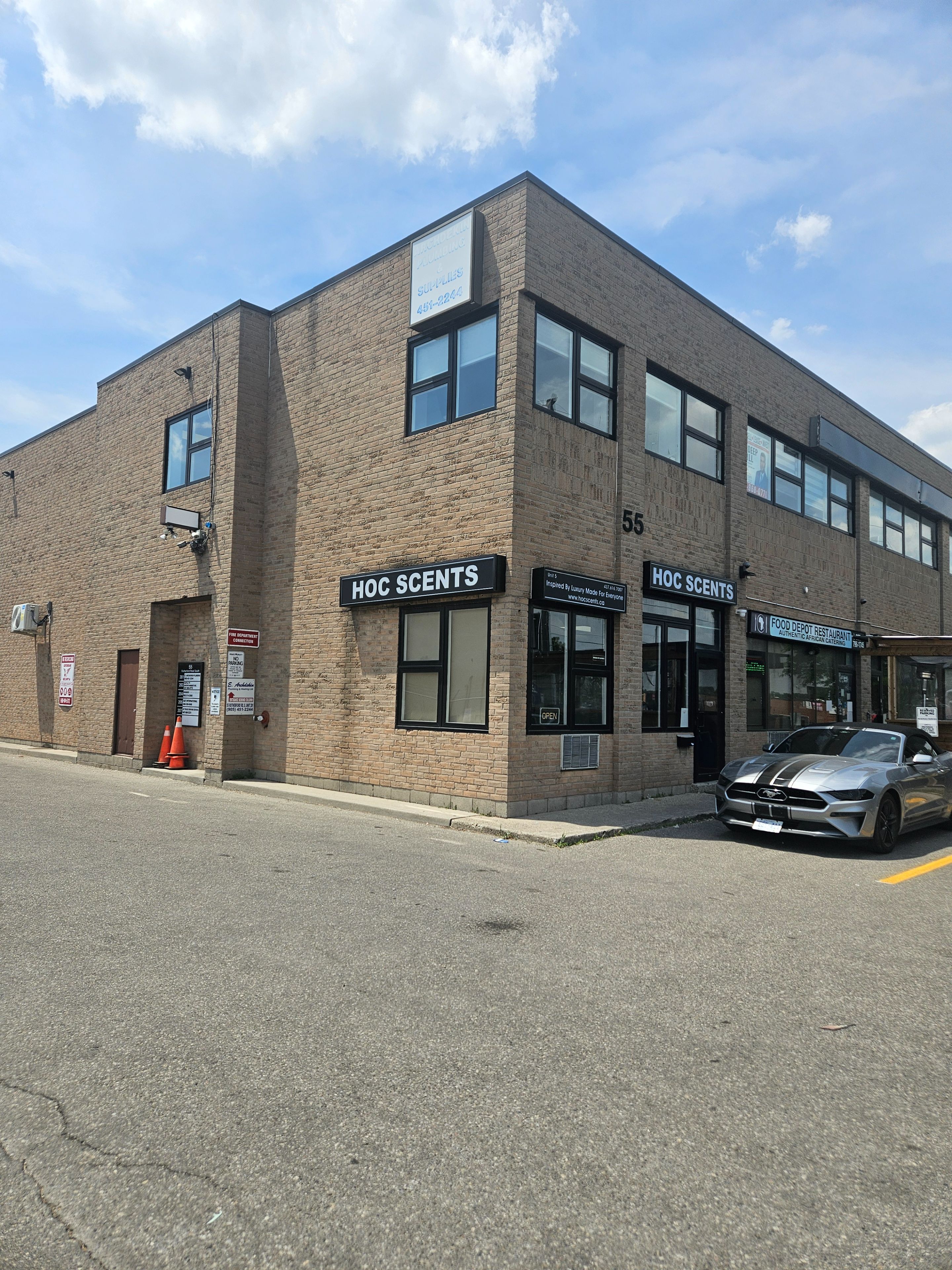 55 Rutherford Road S, Brampton, On L6w 3j3