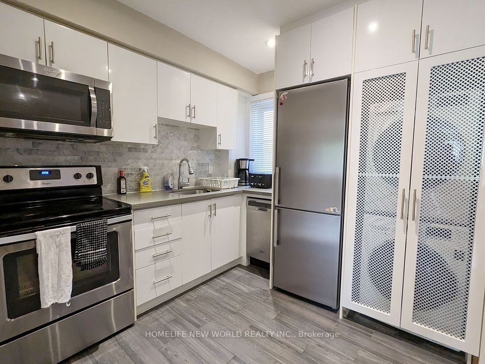 68 Garnet Avenue Ground, Toronto, On M6g 1v7