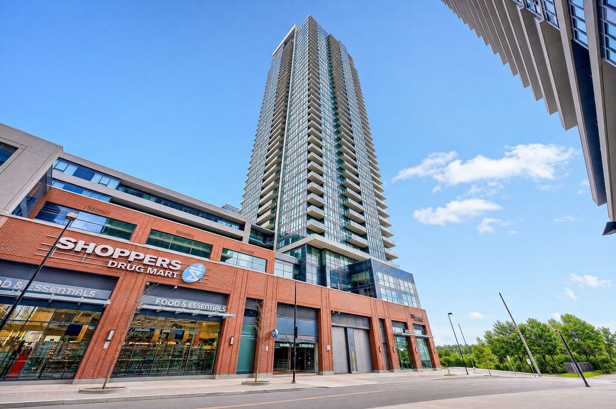 2200 Lake Shore Boulevard W 605, Toronto, On M8v 1a4