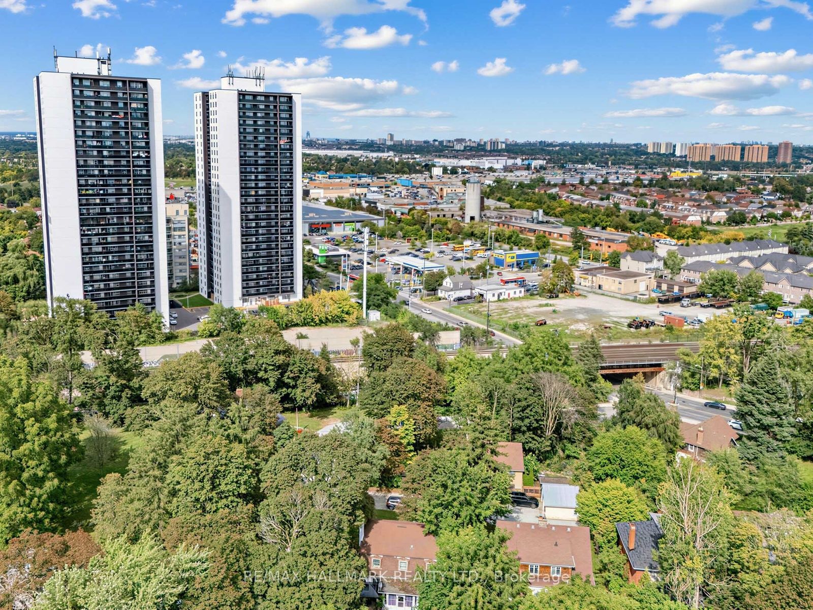 7 Humberview Crescent, Toronto, On M9n 1r6