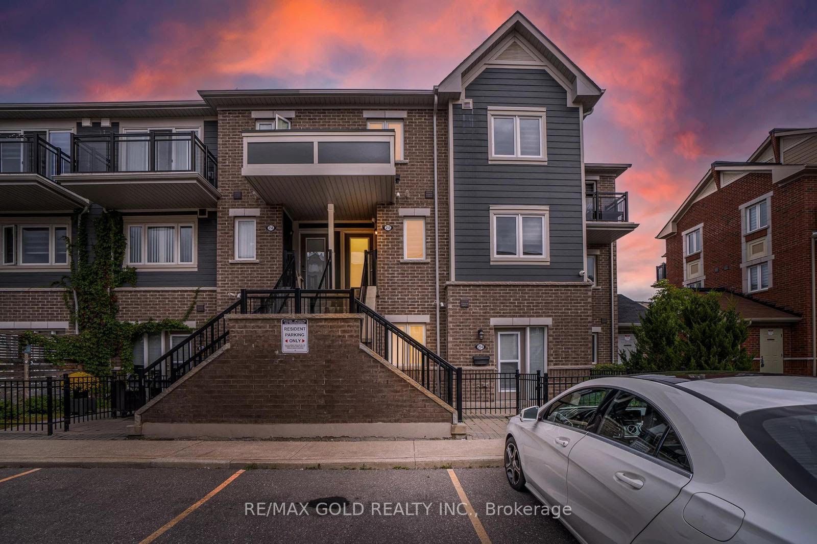 250 Sunny Meadow Boulevard 215, Brampton, On L6r 3y6