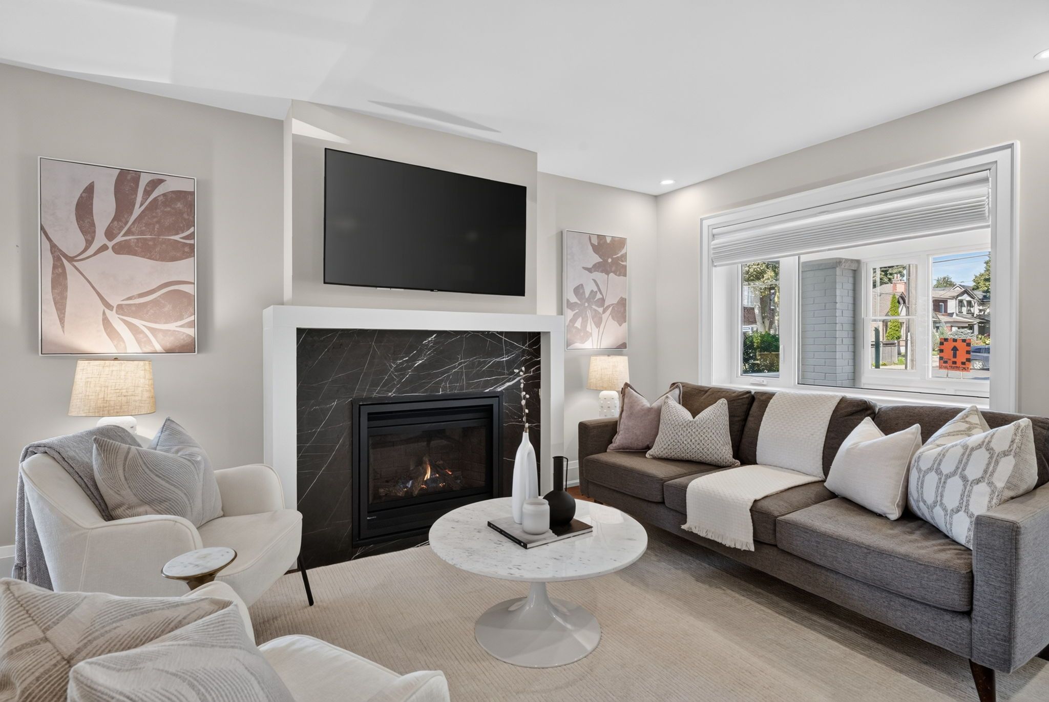 47 Deforest Road, Toronto, On M6s 1j1