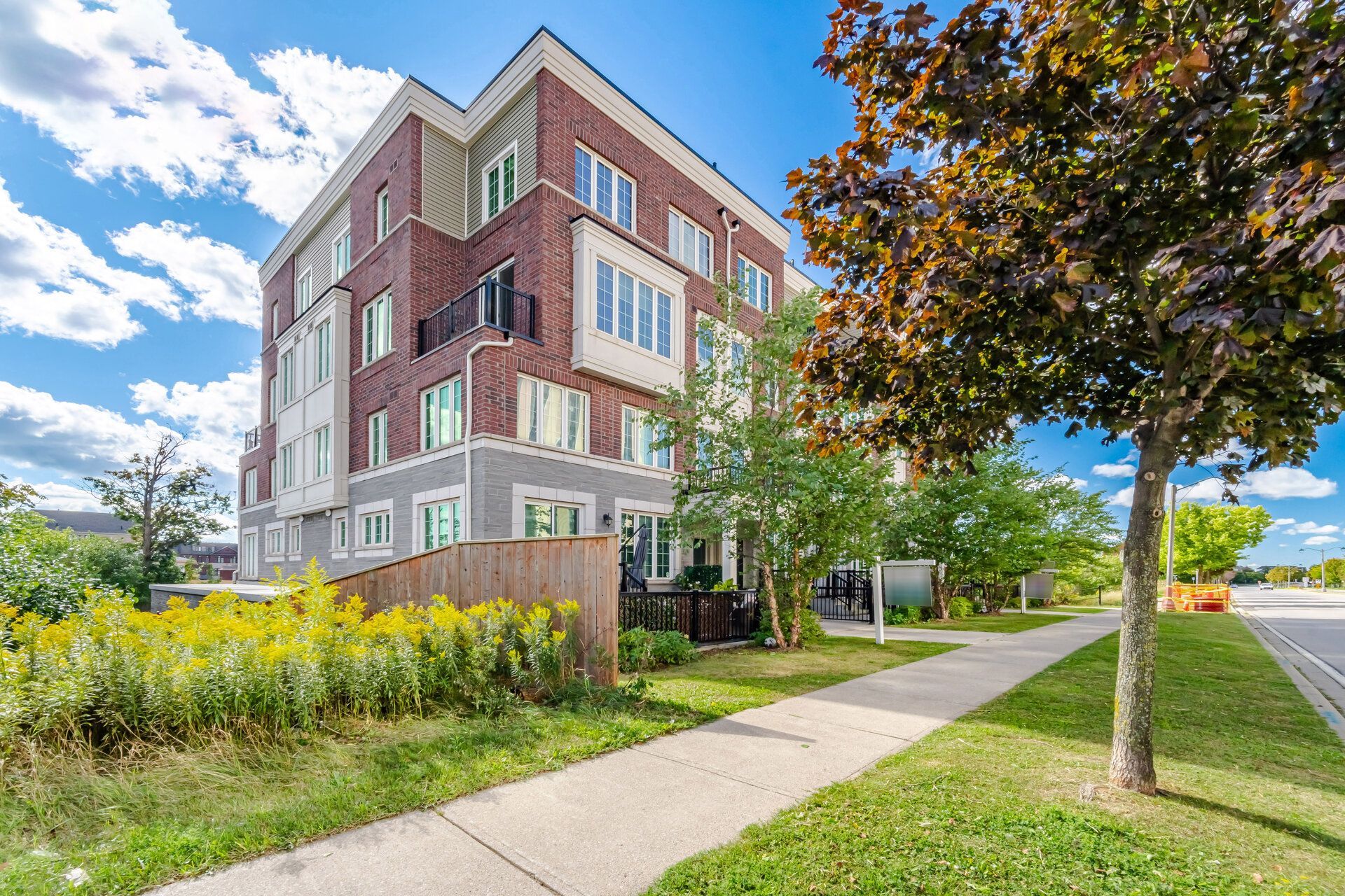 2205 Lillykin Street 7, Oakville, On L6h 0x6