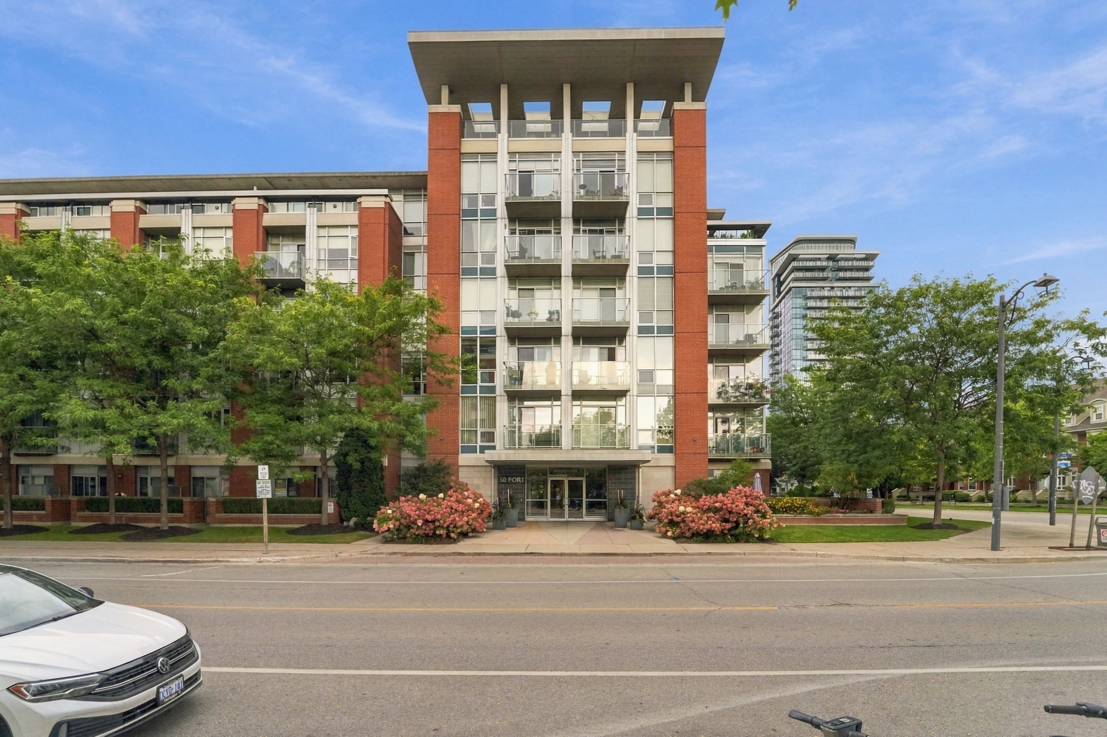80 Port Street E 107, Mississauga, On L5g 4v6