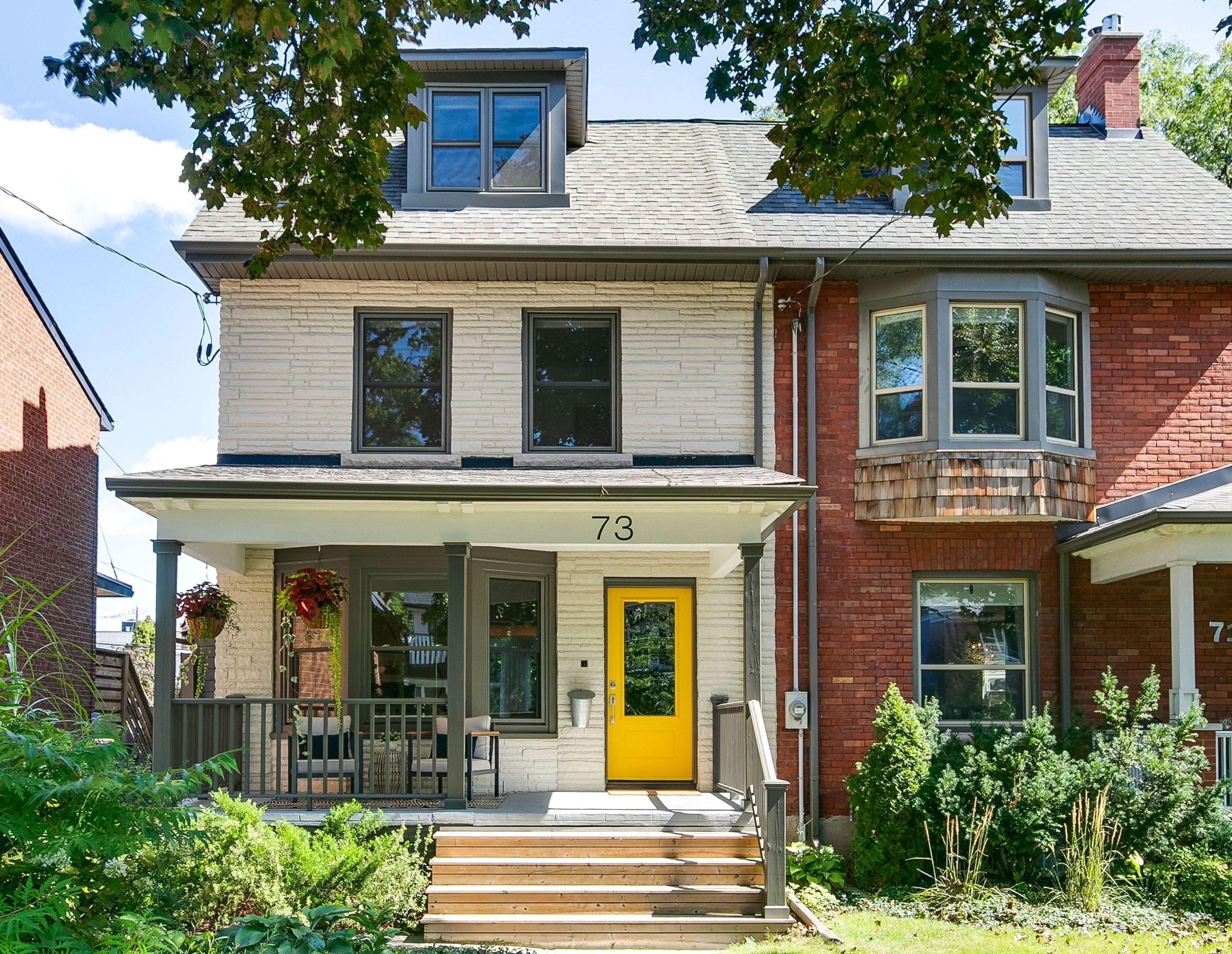 73 Laws Street, Toronto, On M6p 2y8