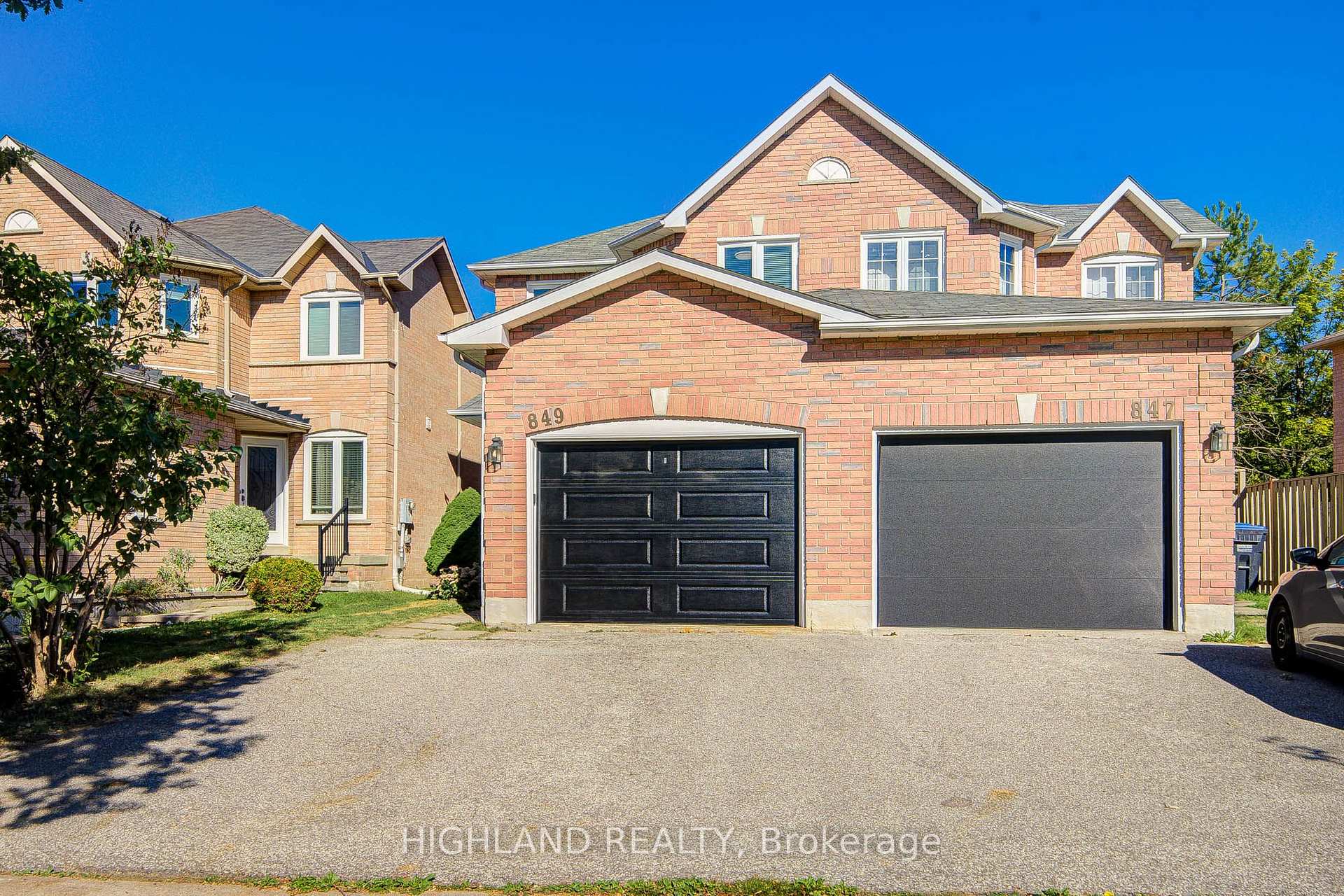 849 Scollard Court, Mississauga, On L5v 1n1