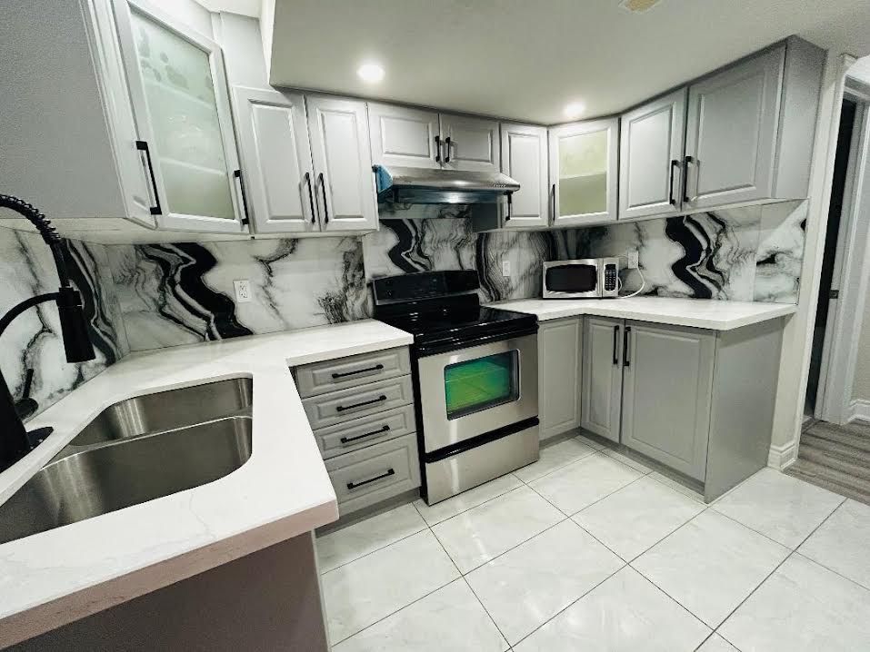 13 Black Diamond Crescent Bsmt, Brampton, On L6x 0v8