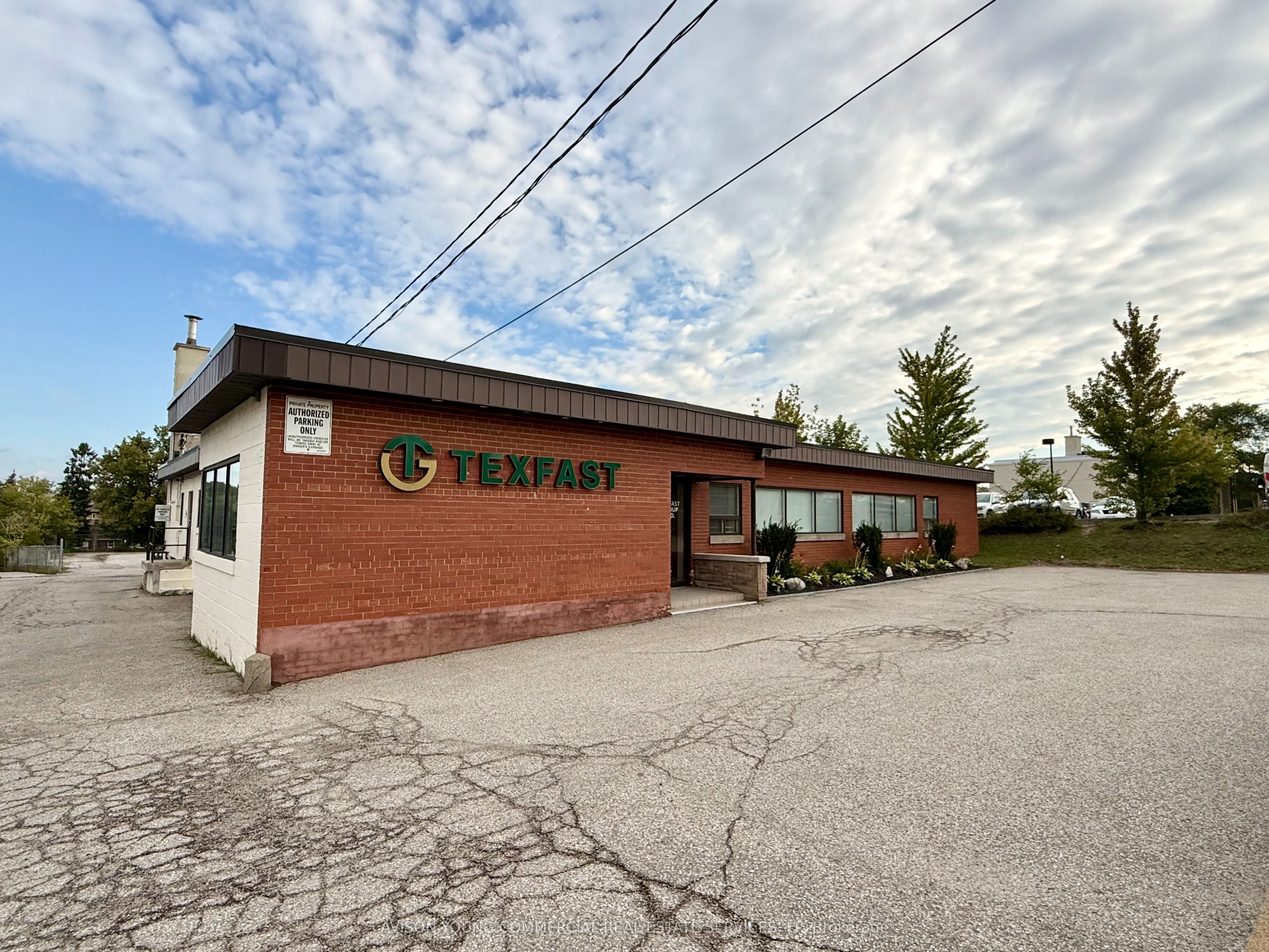 88 Tycos Drive, Toronto, On M6b 1v9