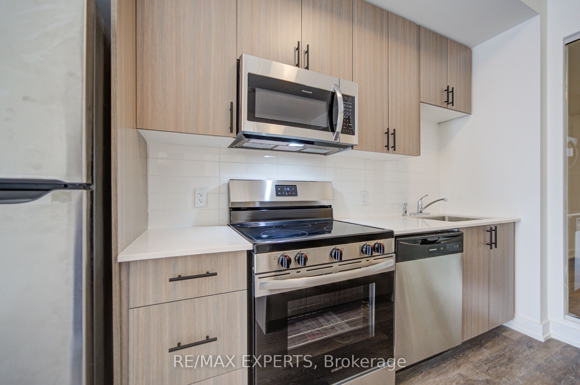 2475 Old Bronte Road 516, Oakville, On L6m 5s7