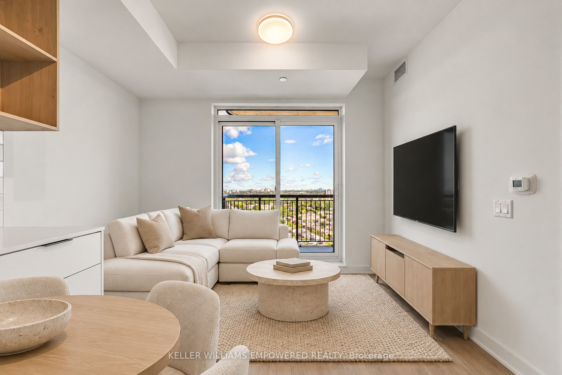1185 Dupont Street 2504, Toronto, On M6h 0g5