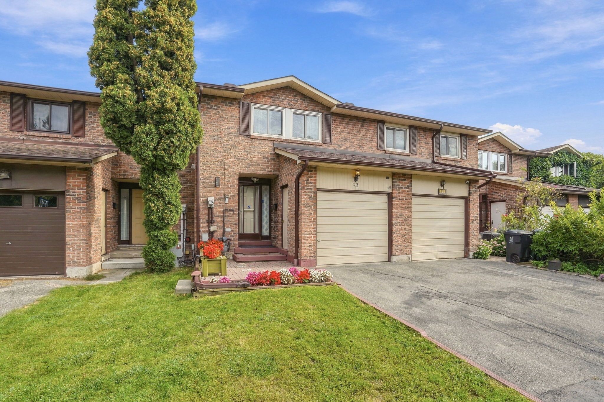 93 Burlington Street, Toronto, On M8v 3w1