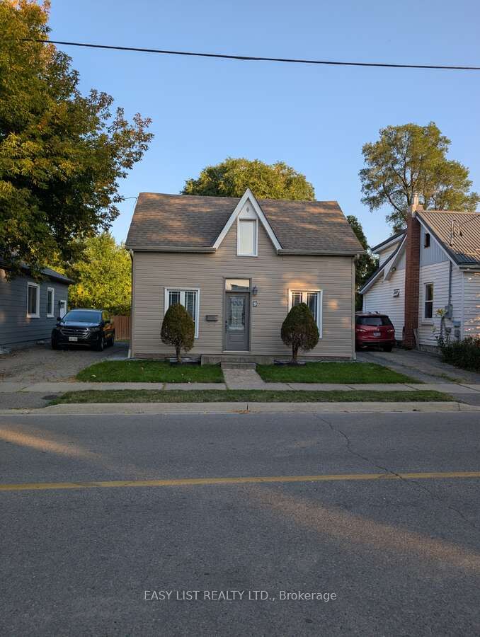 9 Jessie Street, Brampton, On L6y 1l3