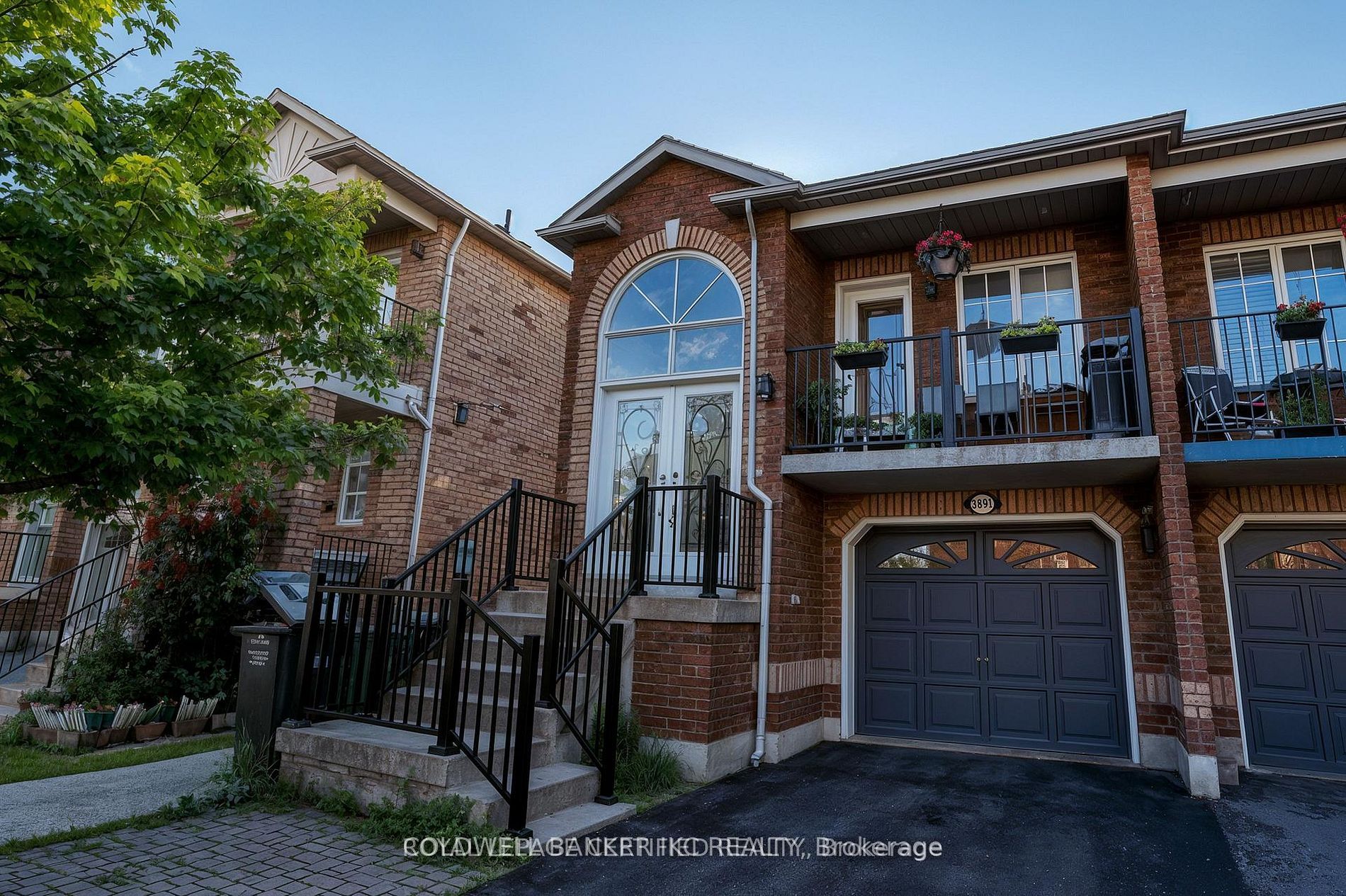 3891 Freeman Terrace, Mississauga, On L5m 6r1