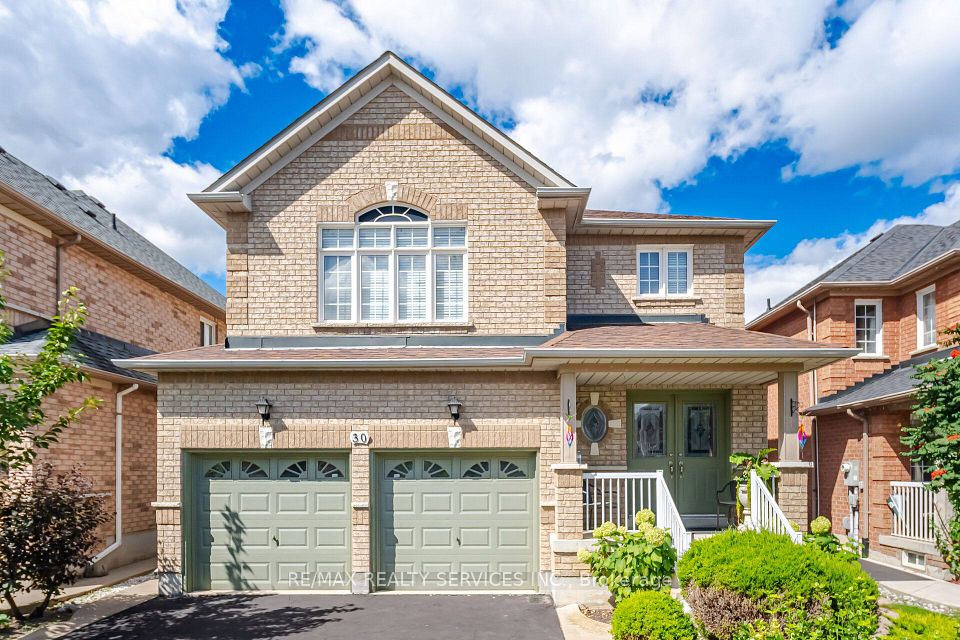 30 Maple Beach Crescent, Brampton, On L7a 2t8