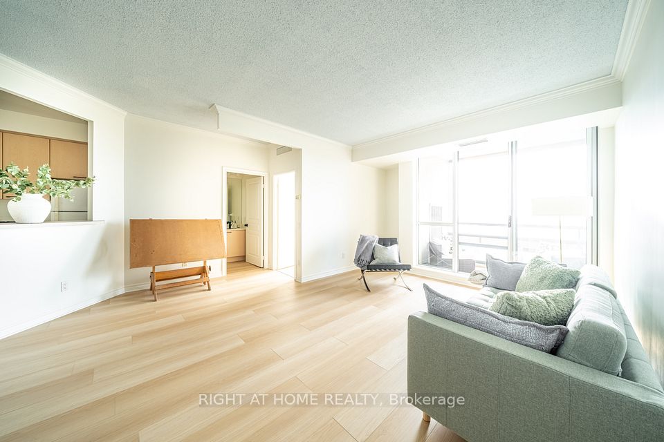 1 Belvedere Court 1707, Brampton, On L6v 4m6