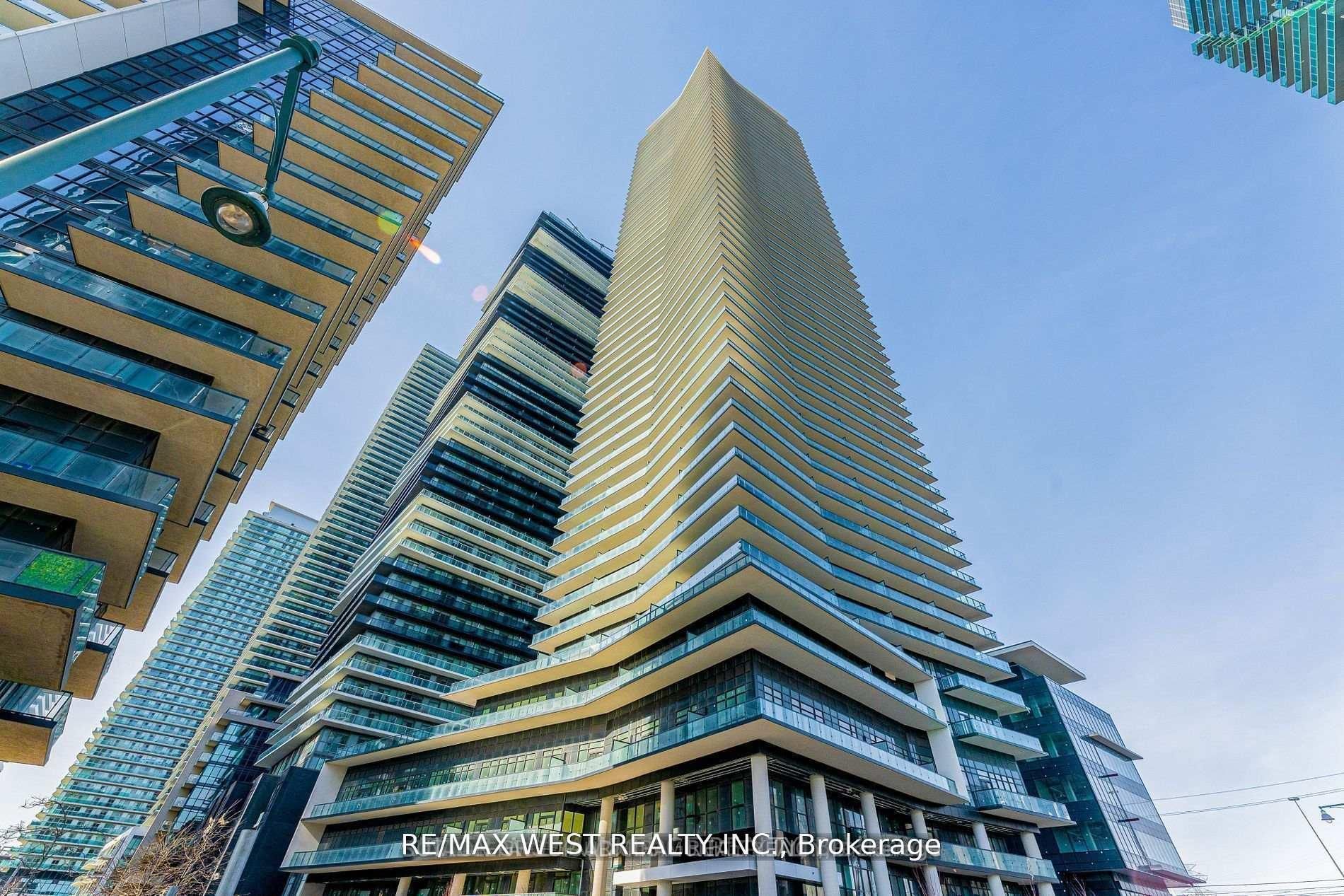 38 Annie Craig Drive 2511, Toronto, On M8v 0a8