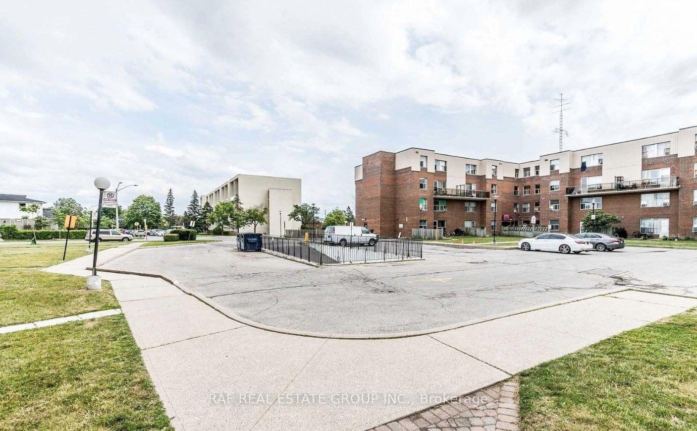 1055b Forestwood Drive 126, Mississauga, On L5c 2t8