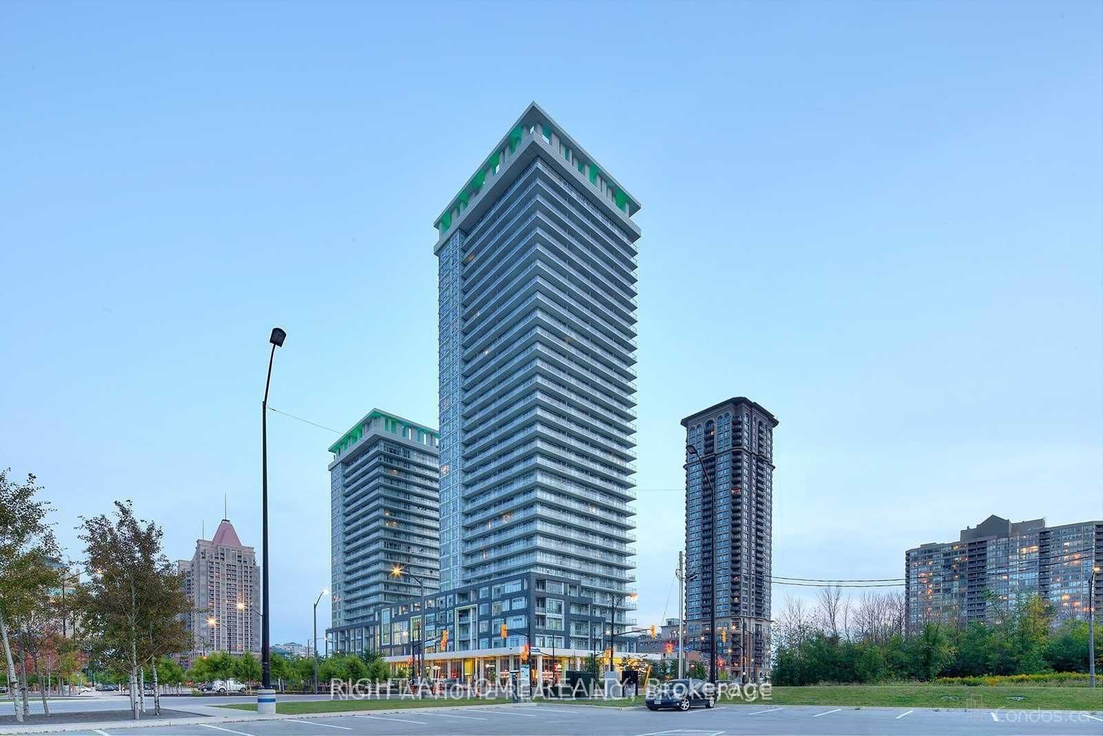 360 Square One Drive 911, Mississauga, On L5b 0g7