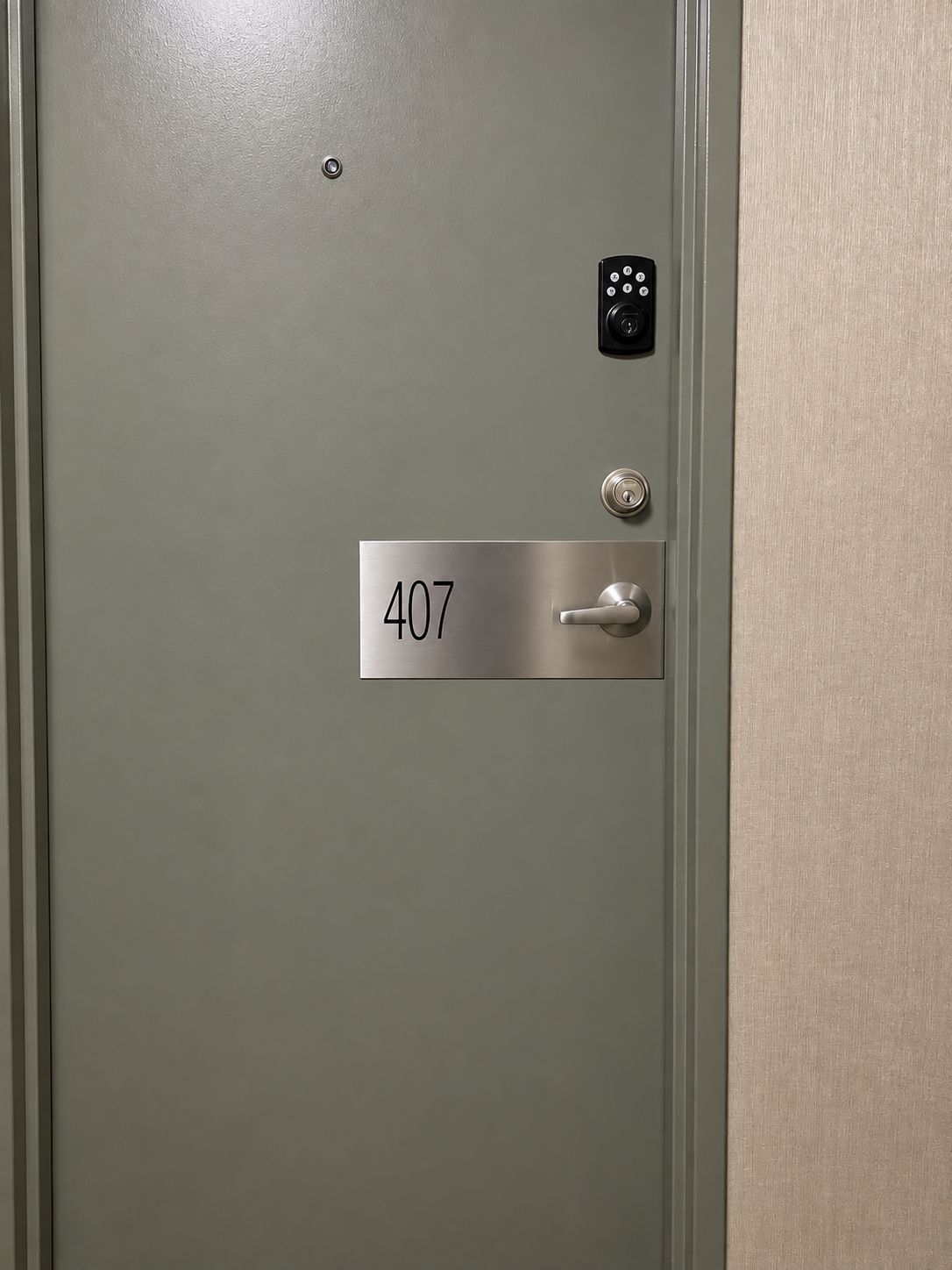 627 The West Mall 407, Toronto, On M9c 4x5