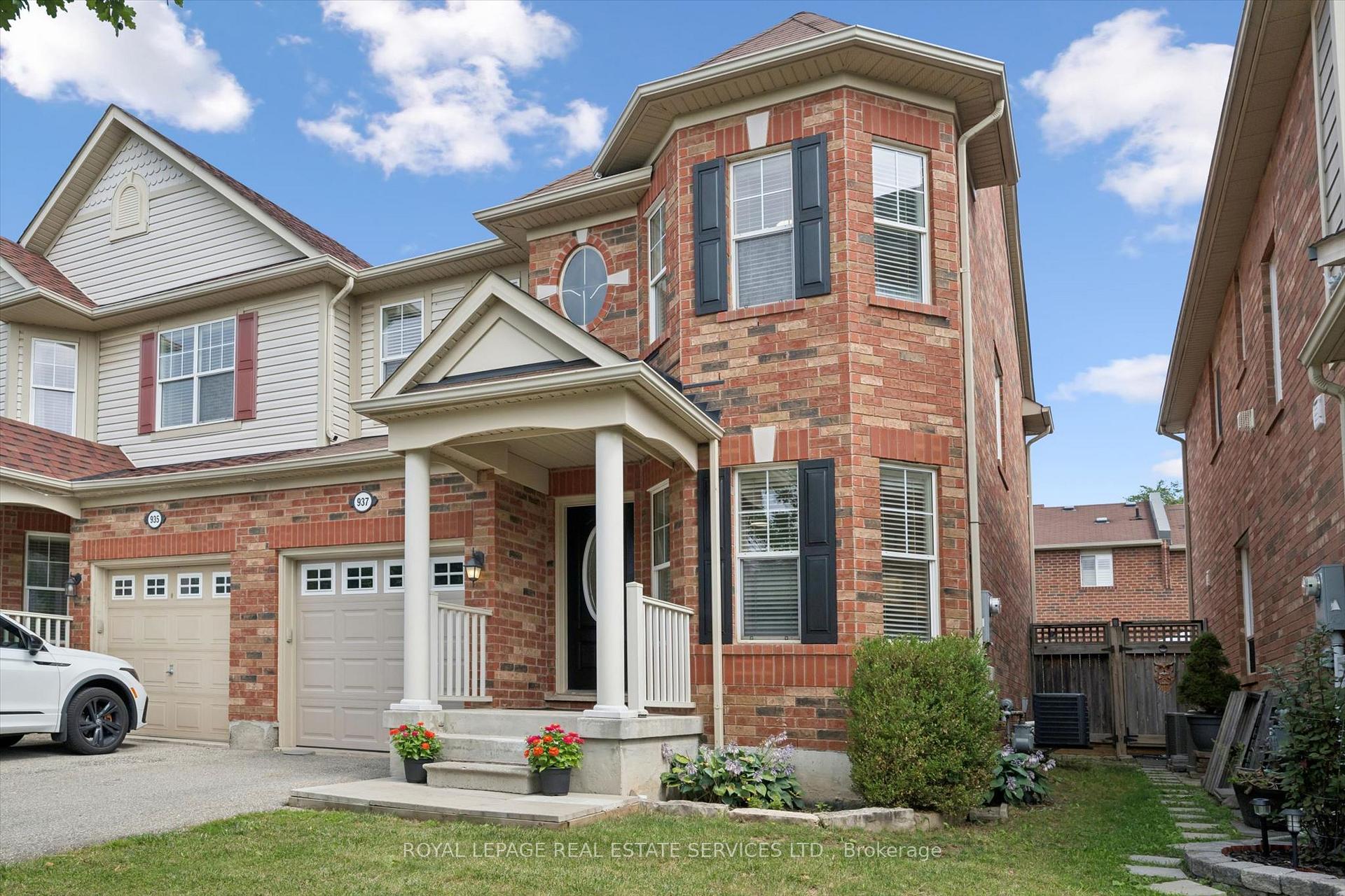 937 Vickerman Way, Milton, On L9t 0k5