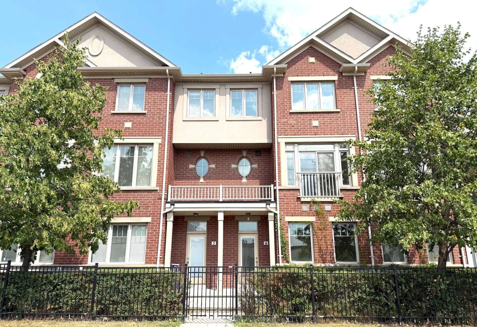 3215 Thomas Street 4, Mississauga, On L5m 0m2