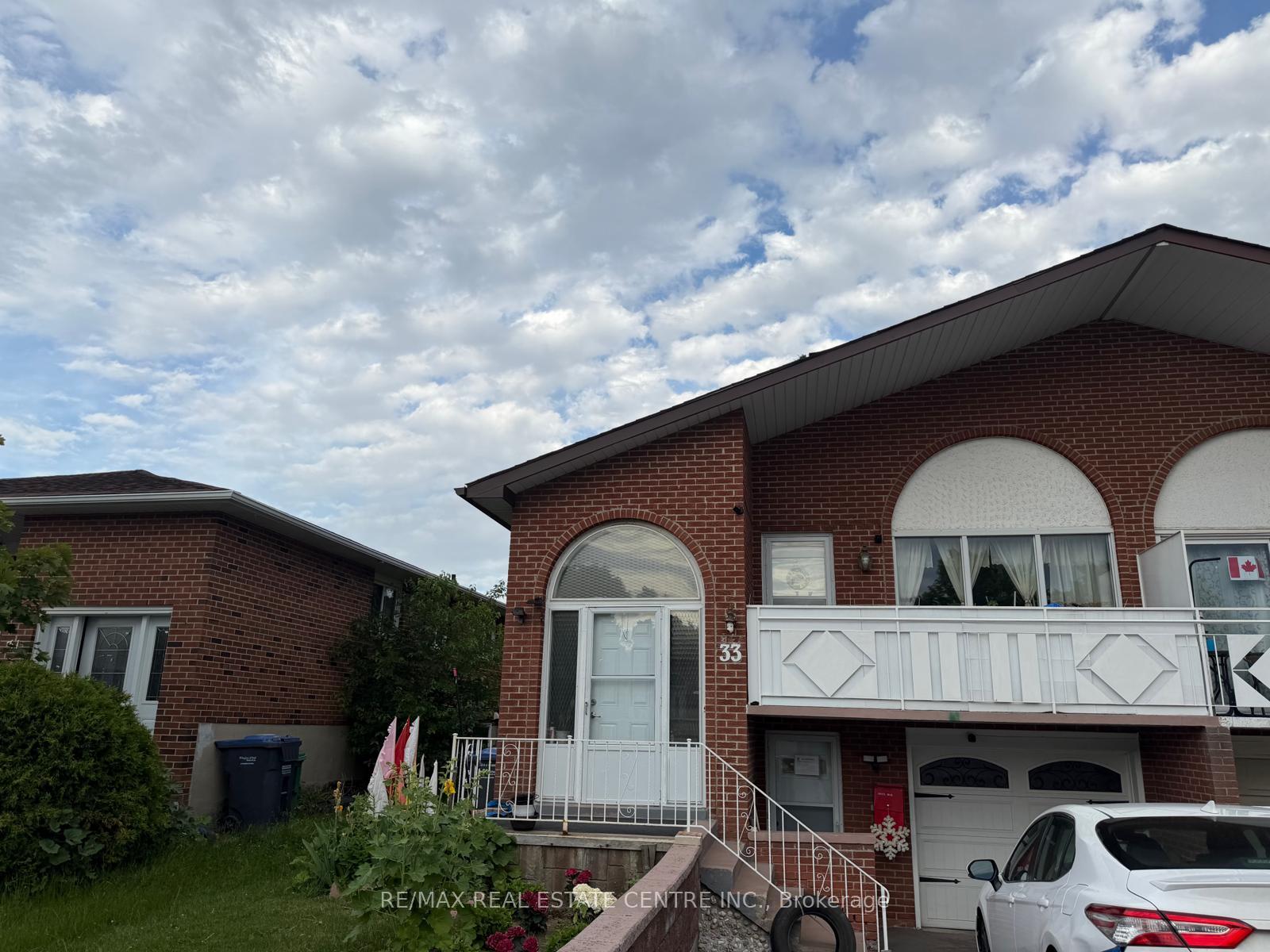 33 Prouse Drive Bsmt, Brampton, On L6v 3a3