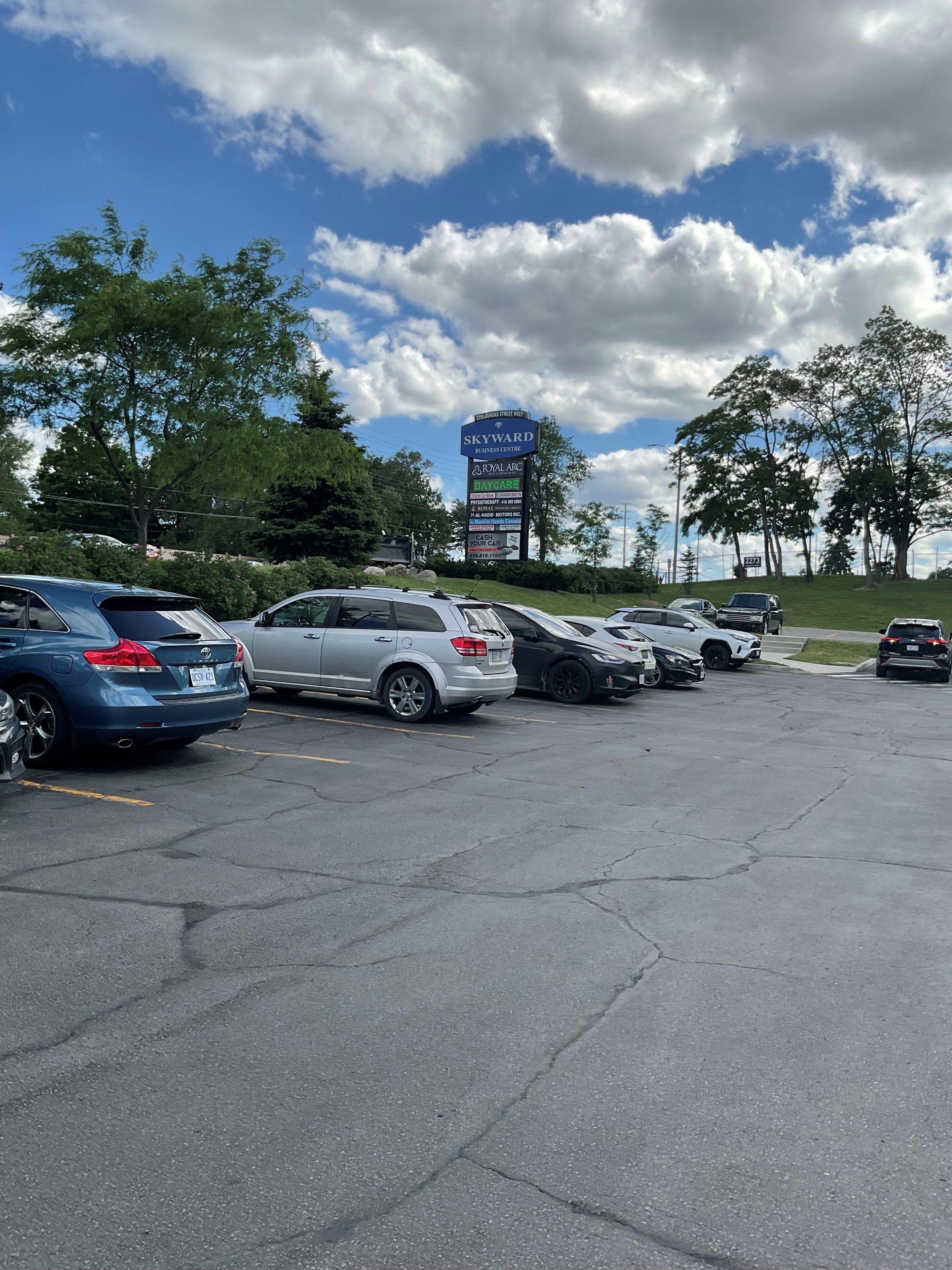 2255 Dundas Street W 317, Mississauga, On L5k 1r6
