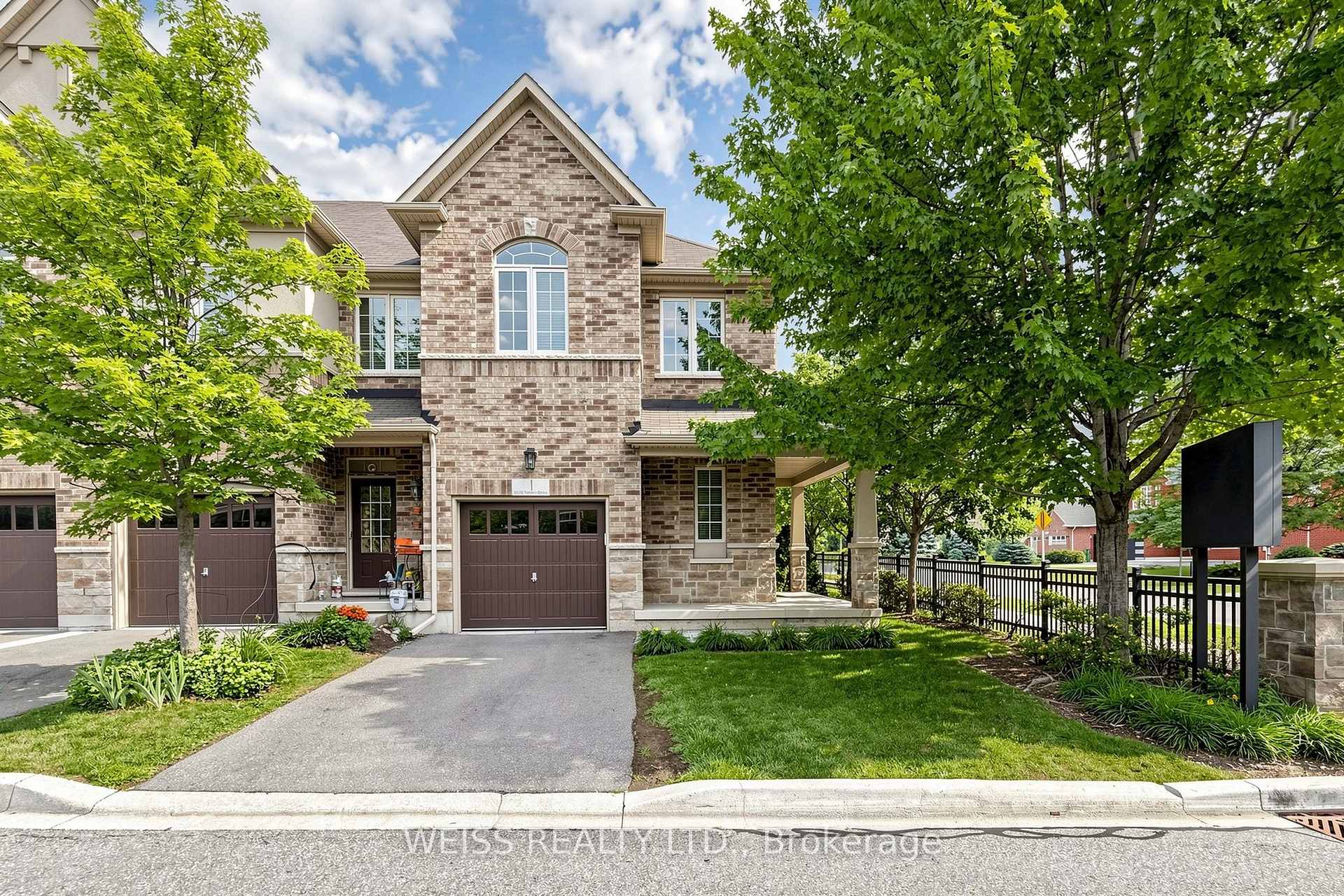 5970 Turney Drive 1, Mississauga, On L5m 0s5
