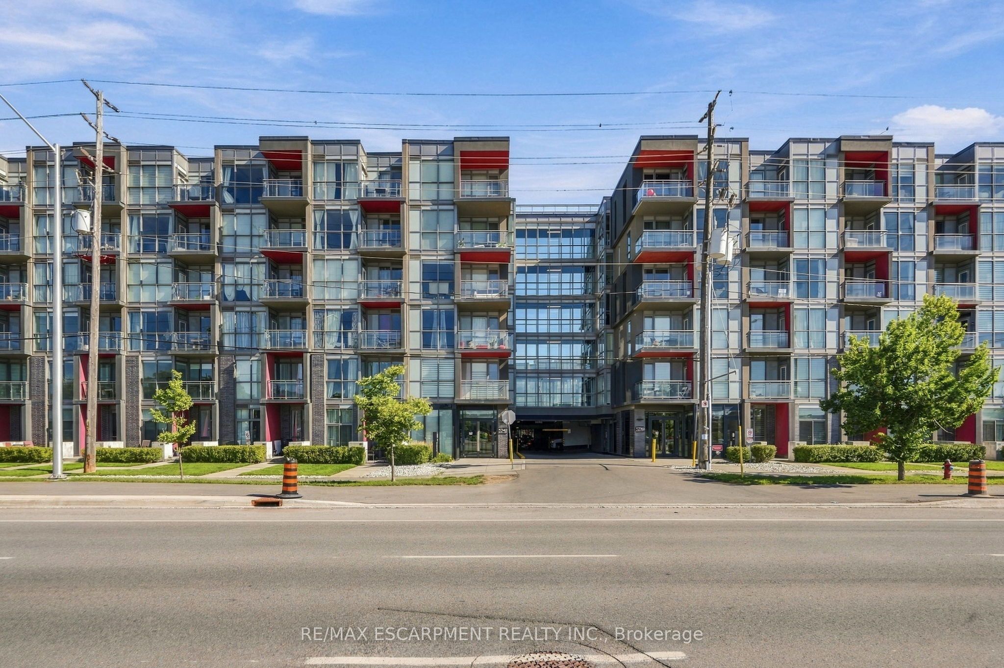 5240 Dundas Street 310b, Burlington, On L7l 0j6