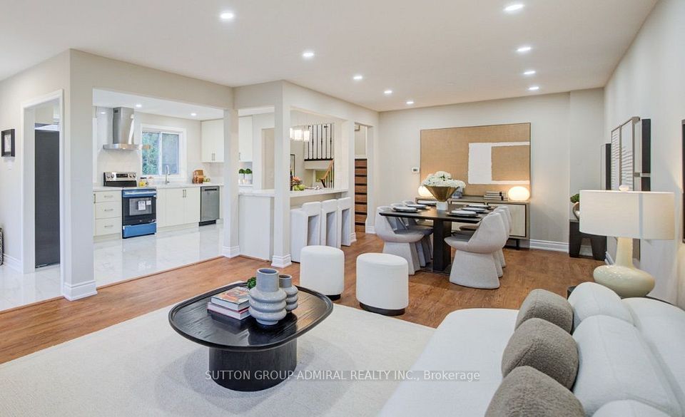 78 Clayhall Crescent, Toronto, On M3j 1w6