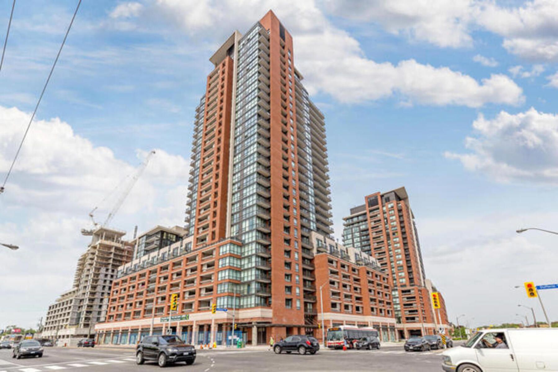 830 Lawrence Avenue 606, Toronto, On M6a 1c3