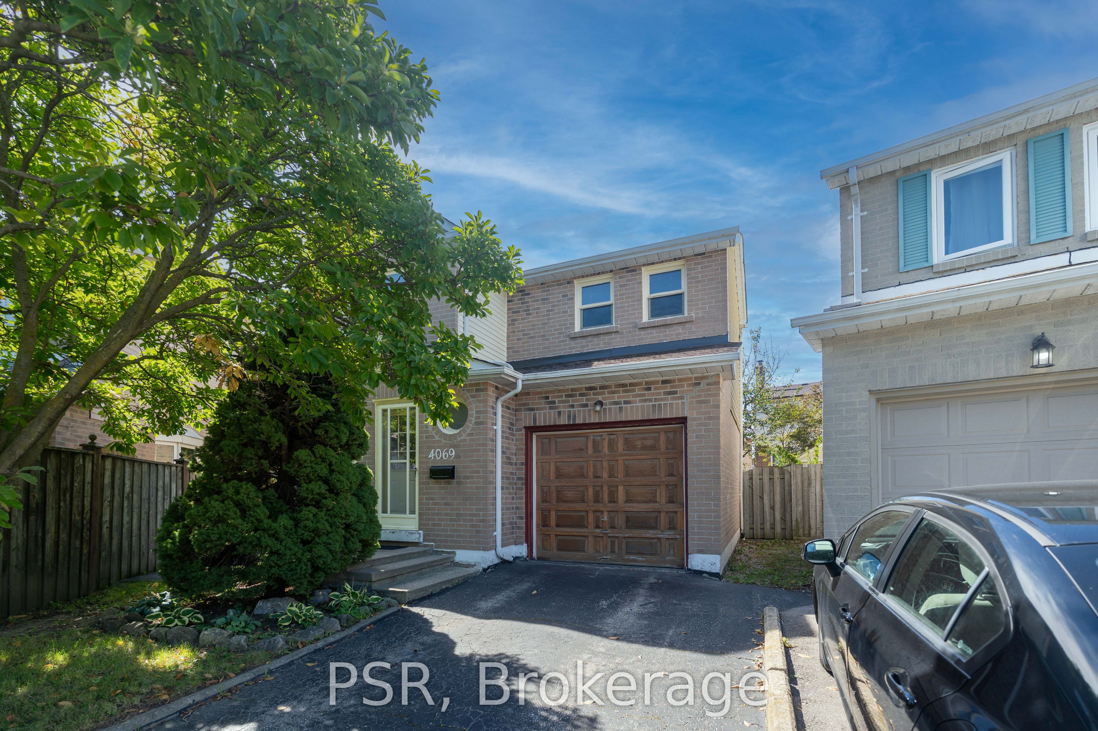 4069 Chelmsford Court, Mississauga, On L5b 2x2