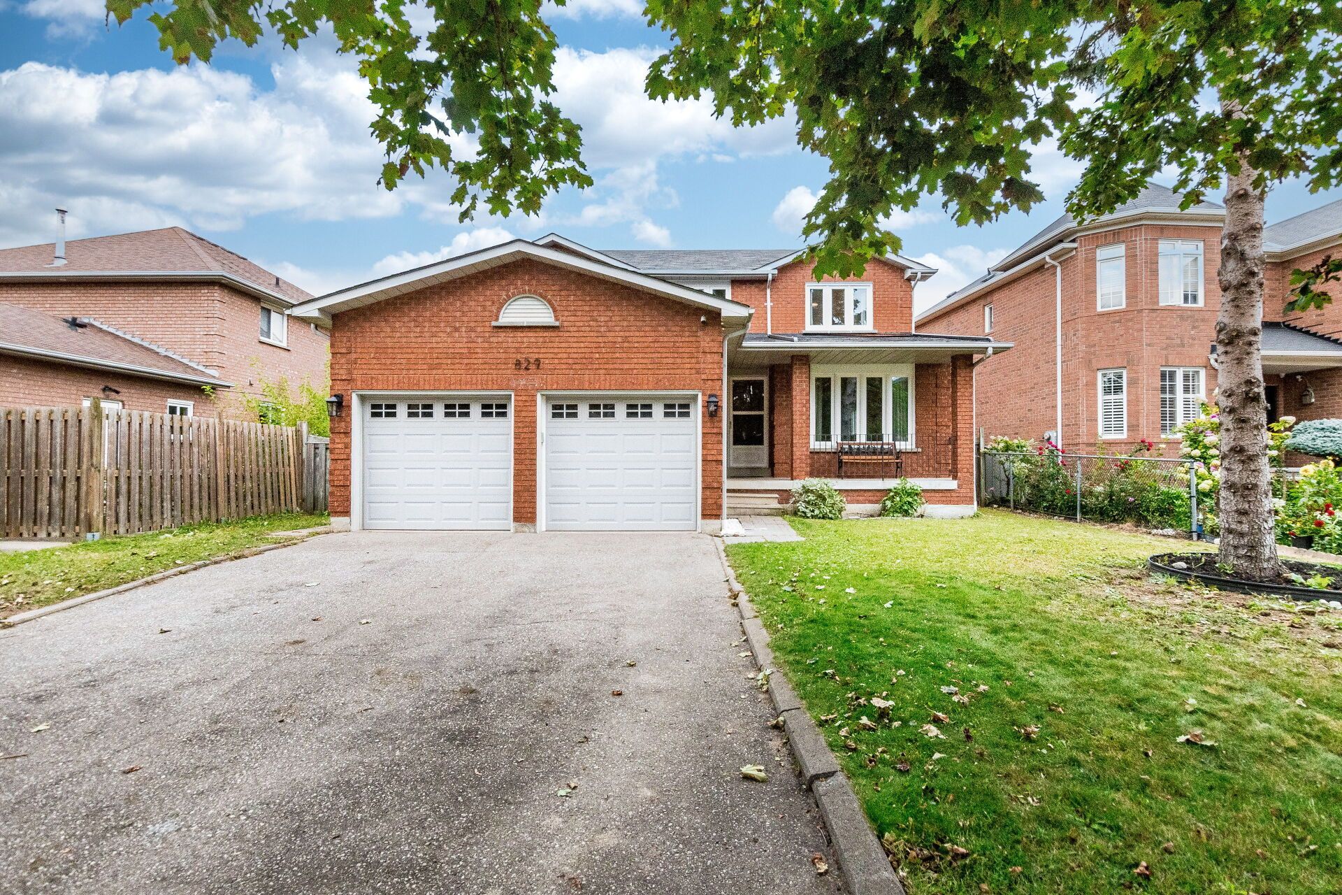 829 Stargazer Drive, Mississauga, On L5v 1c5