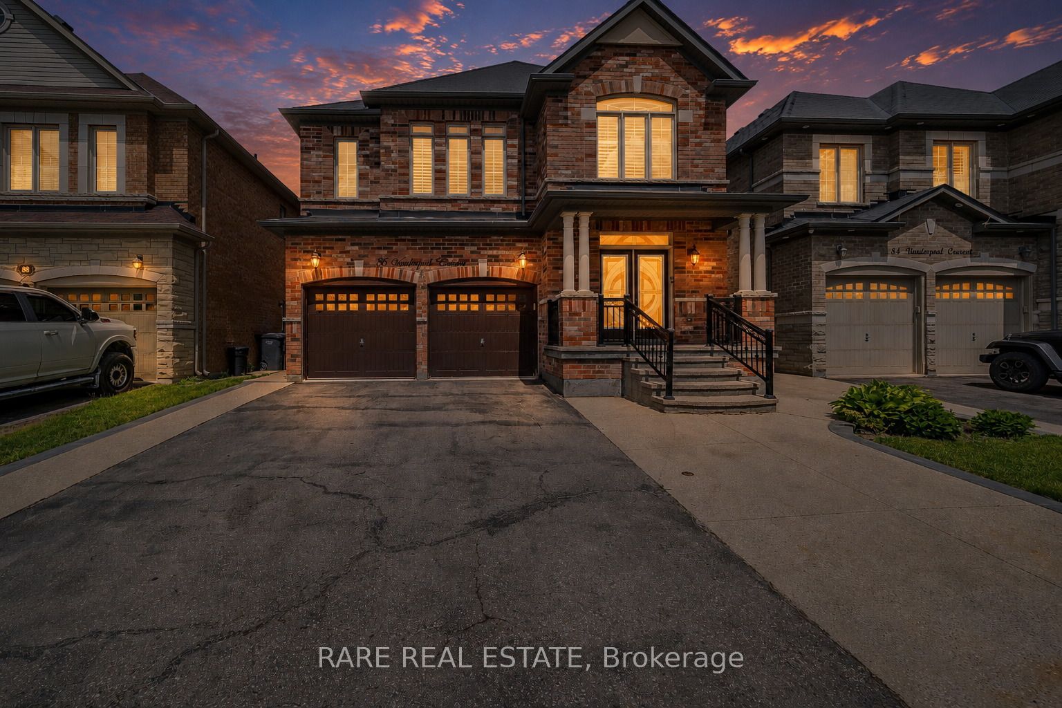 86 Vanderpool Crescent, Brampton, On L6p 3w7