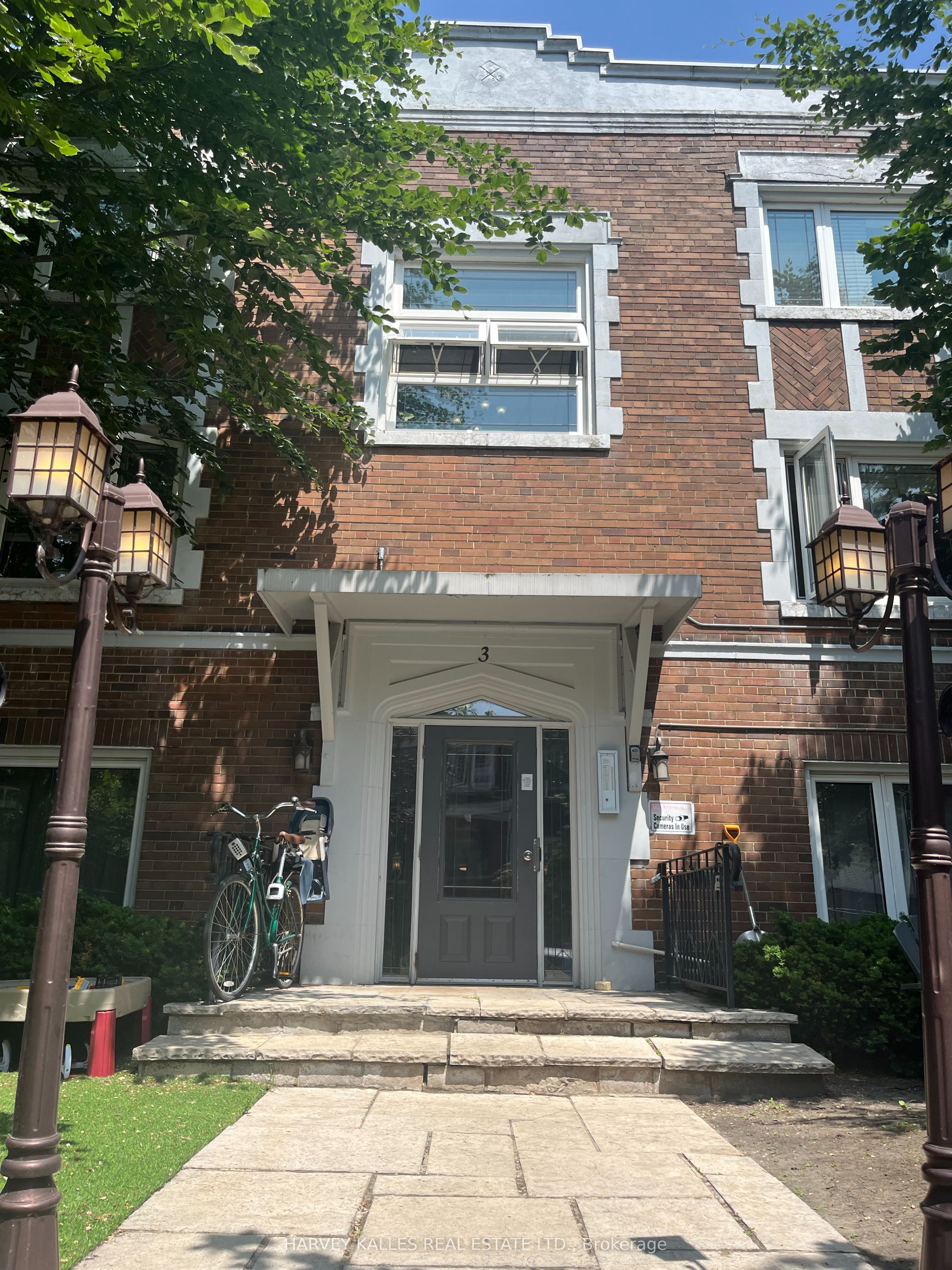 3 Elm Grove Avenue 32, Toronto, On M6k 2h9
