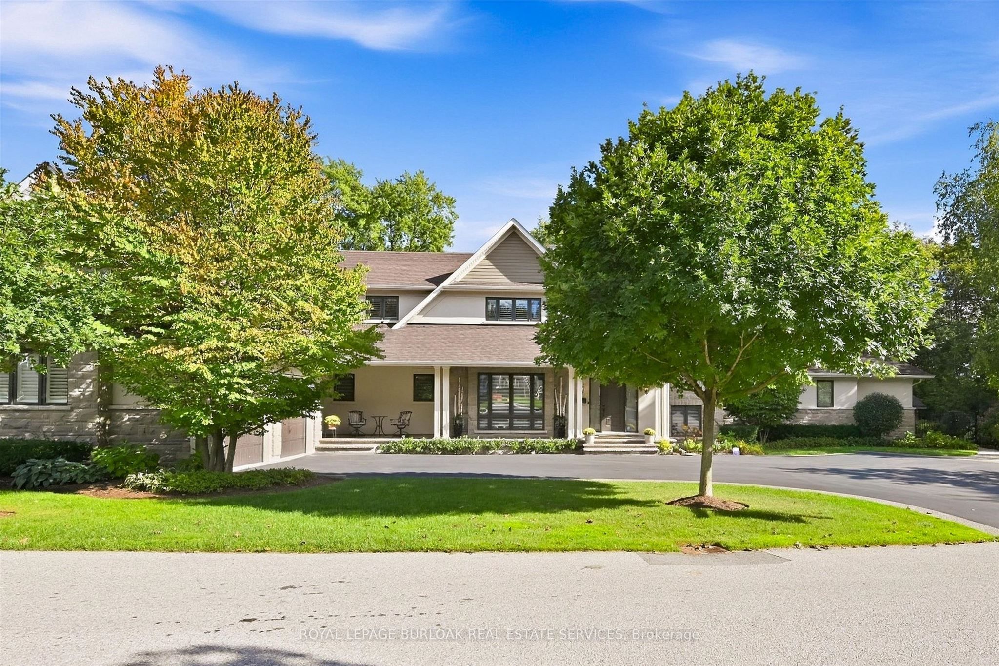 534 Ann Avenue, Burlington, On L7t 2s6