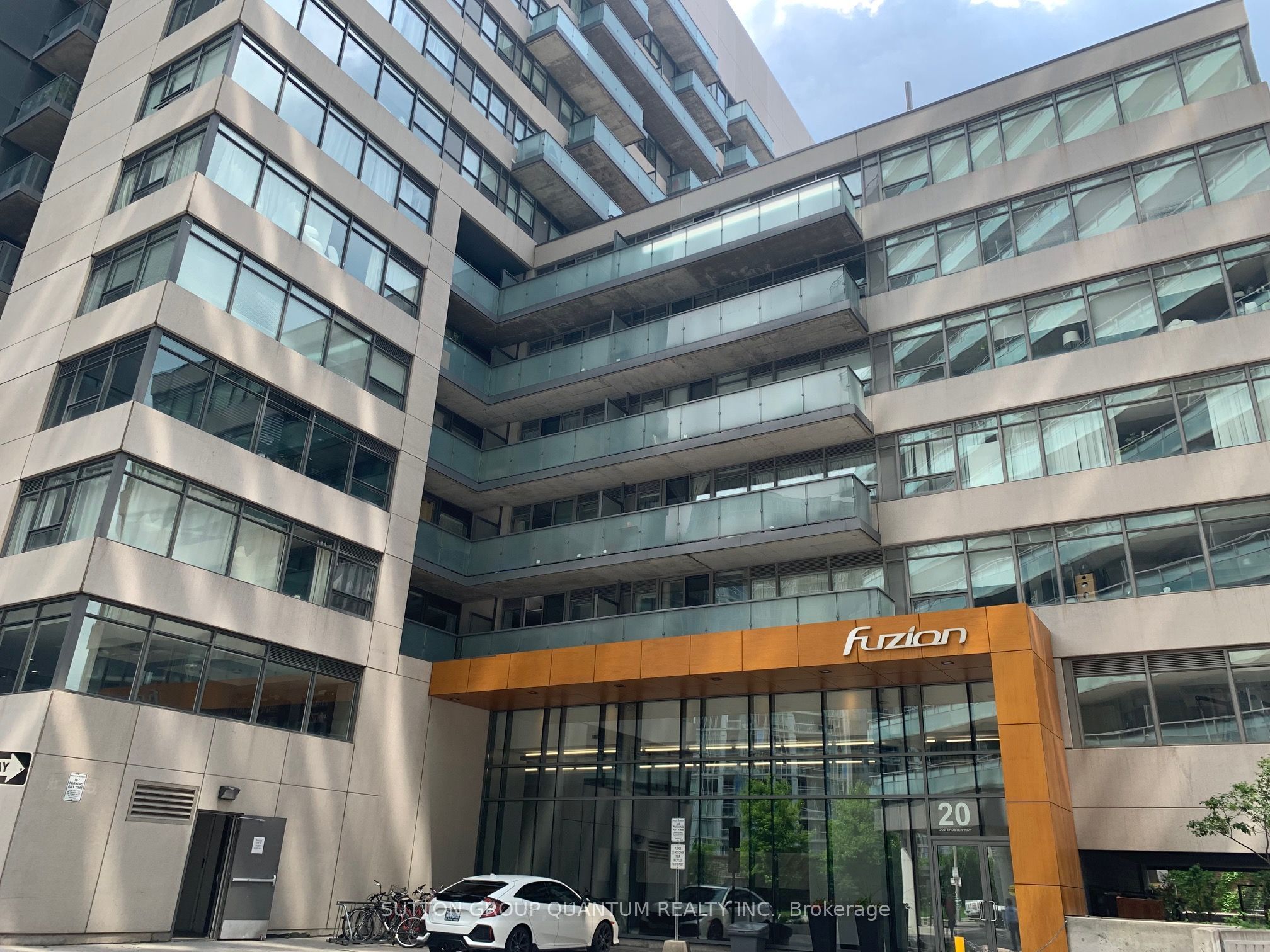 20 Joe Shuster Way 406, Toronto, On M6k 0a3