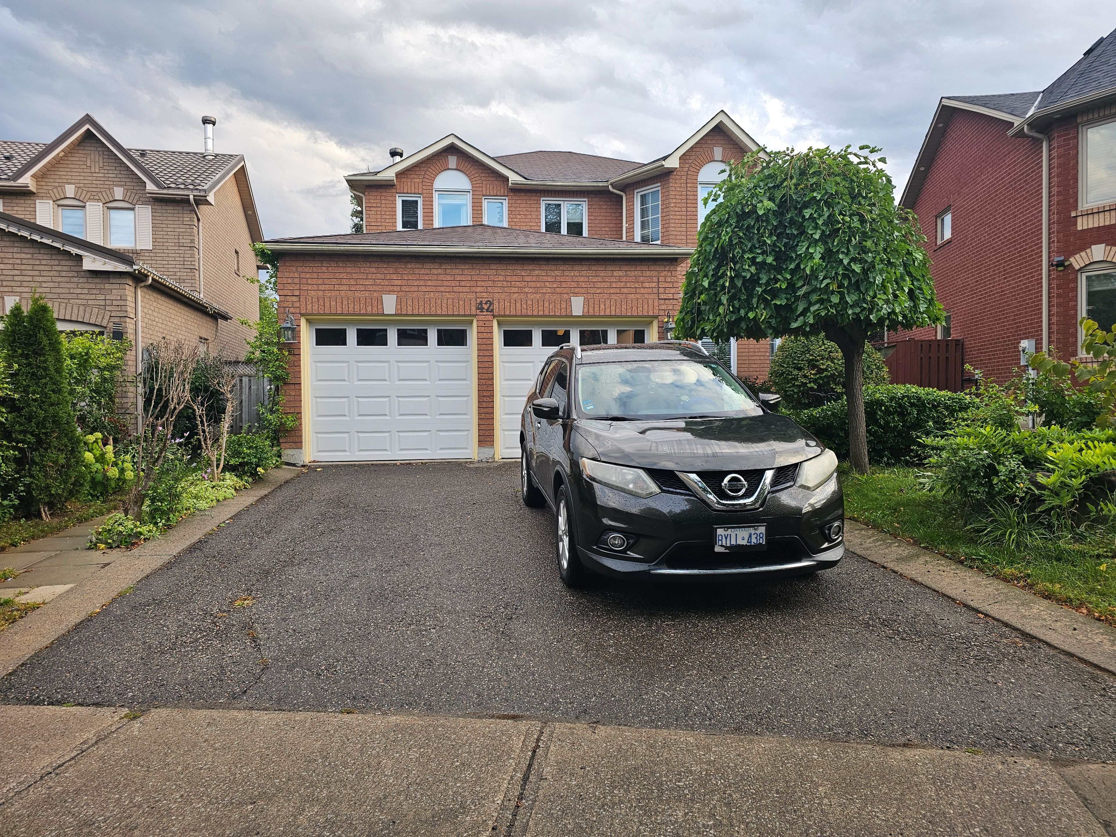 42 Porteous Circle, Brampton, On L6s 5c3
