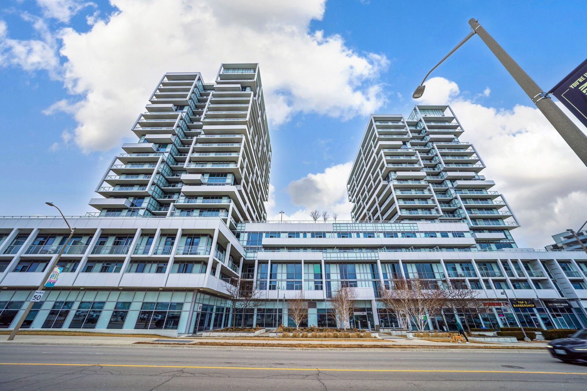55 Speers Road 308, Oakville, On L6k 0h9