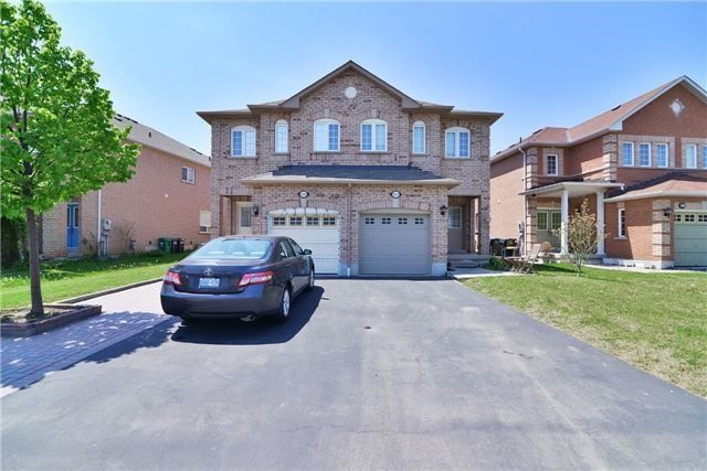 5684 Volpe Avenue, Mississauga, On L5v 3a5