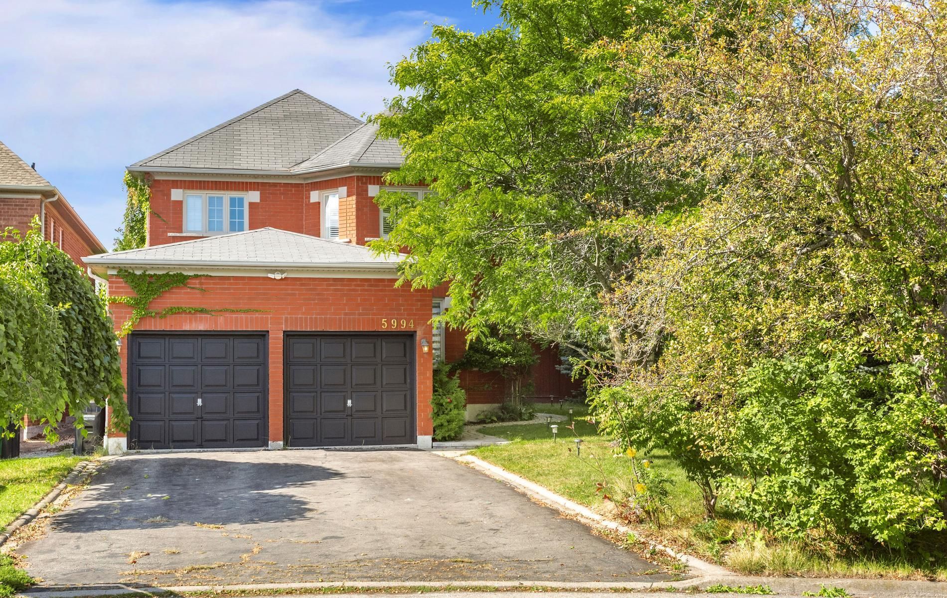 5994 Tweed Court, Mississauga, On L5m 5s6