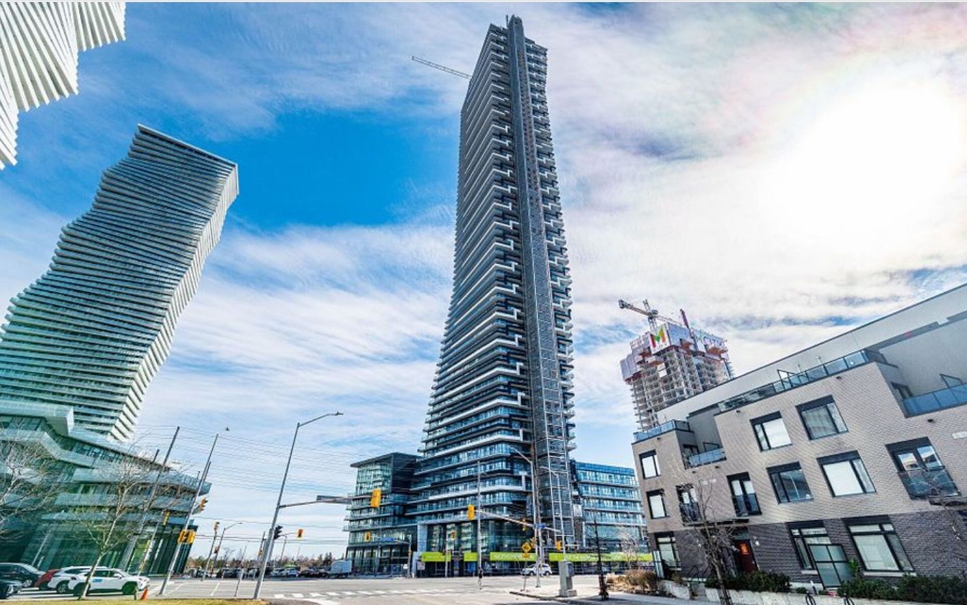 448 Burnhamthorpe Road W 7003, Mississauga, On L5b 0r4