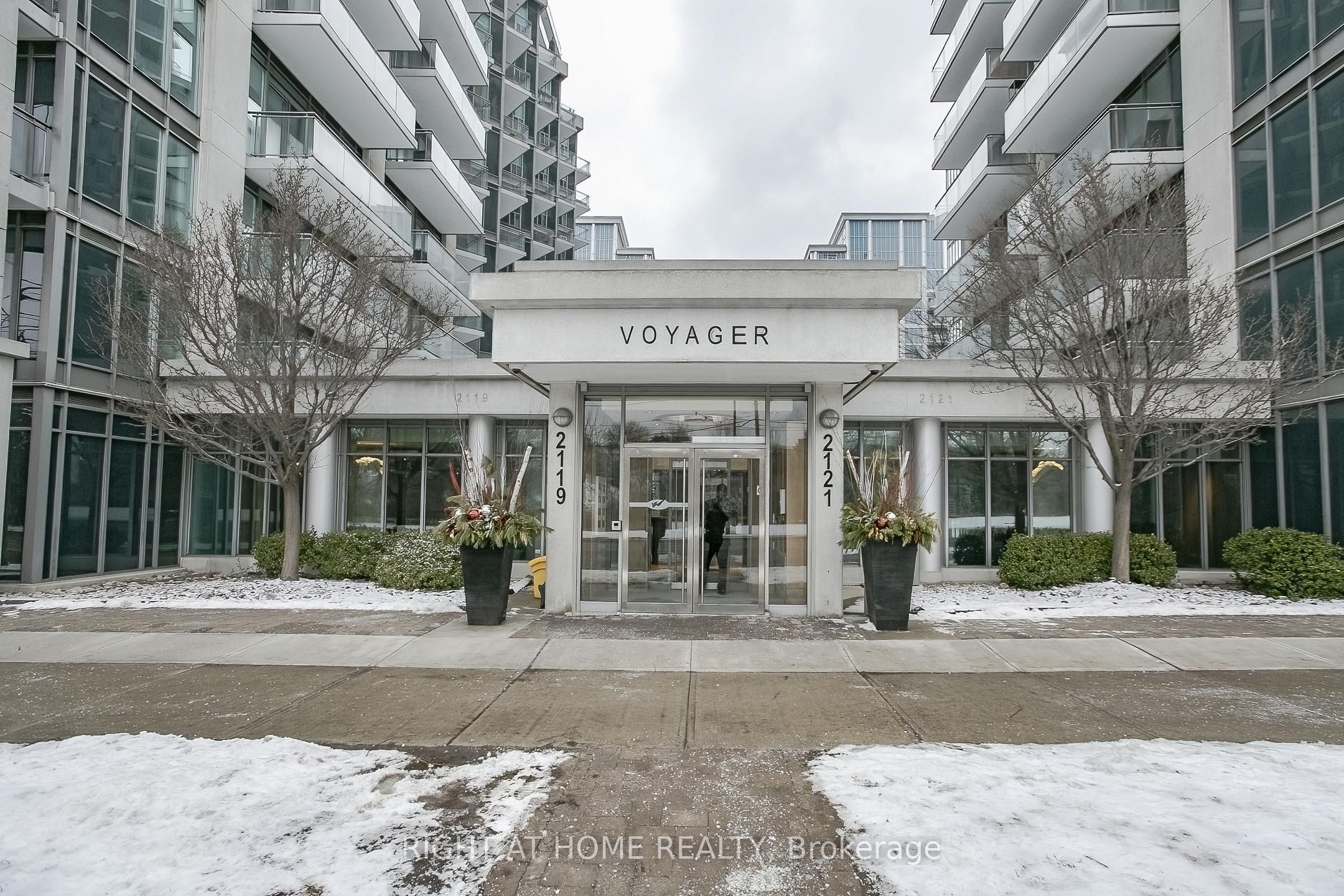 2119 Lake Shore Boulevard W 217, Toronto, On M8v 4e8